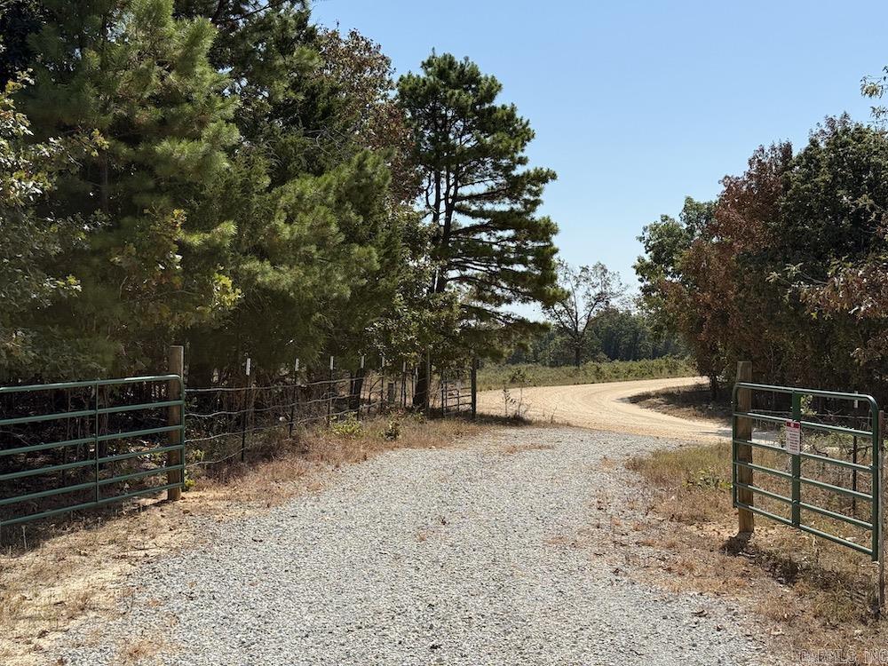 643 W Spring Hill Road Oxford, AR 72565