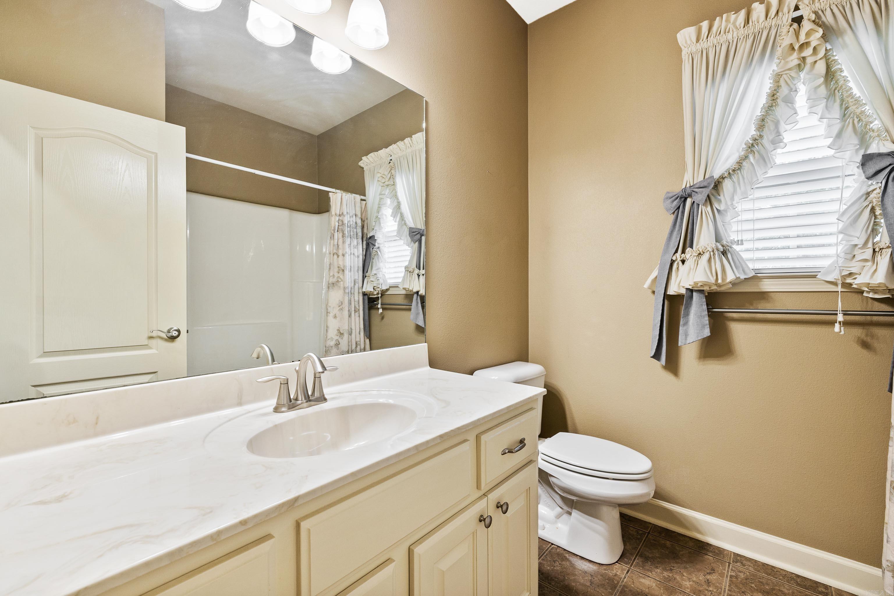 35 Joshua Circle Conway, AR 72032