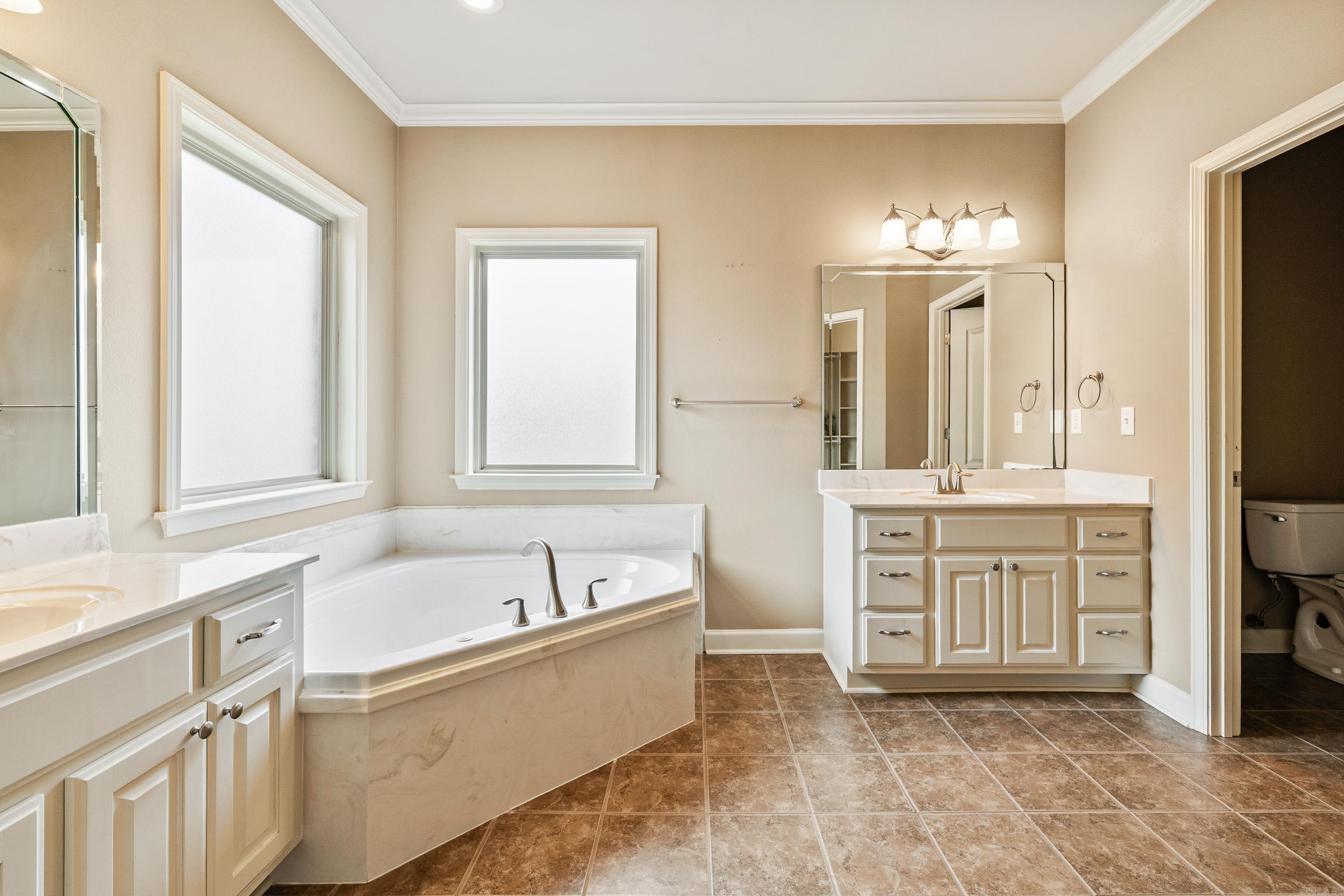 35 Joshua Circle Conway, AR 72032