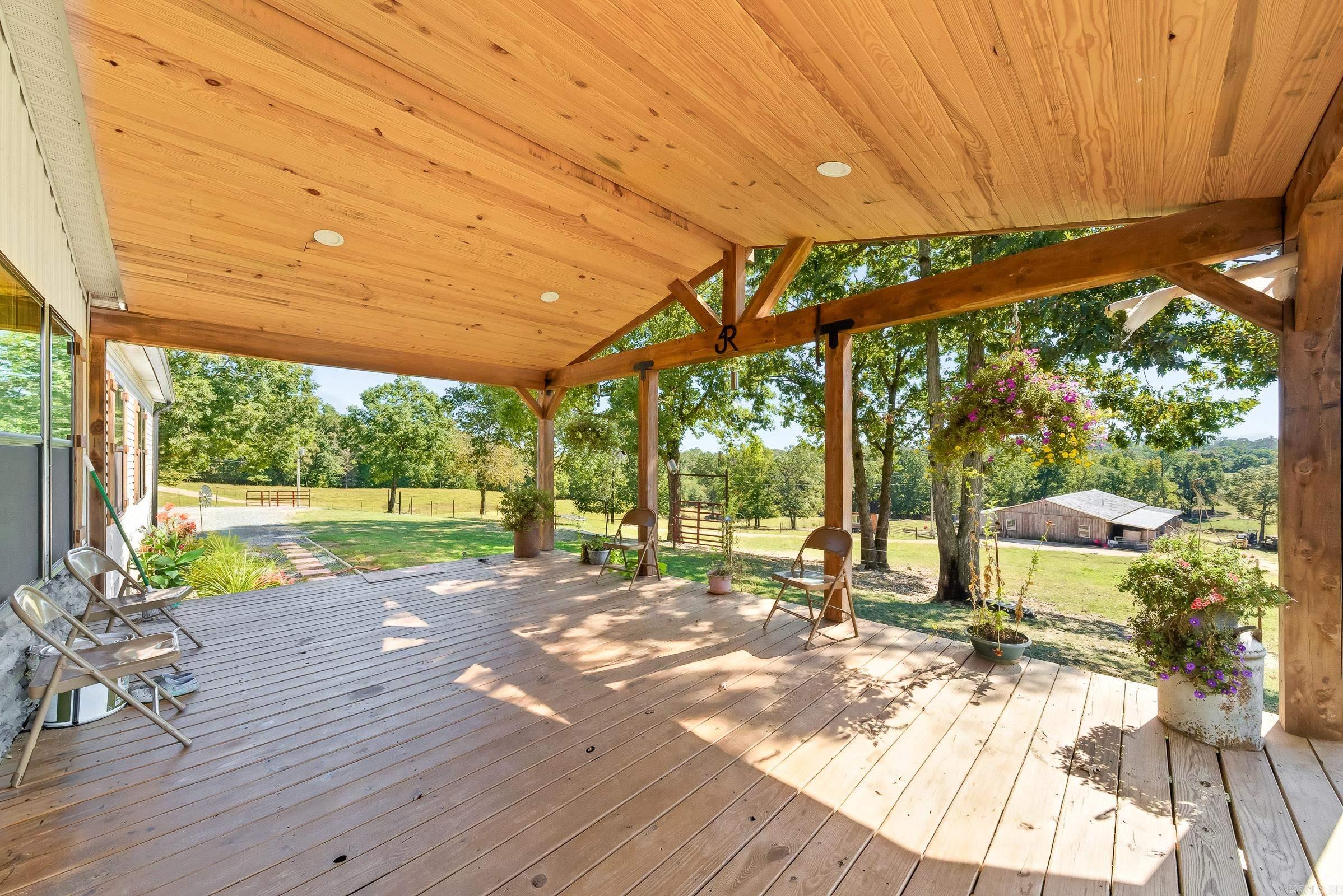 665 Hwy 246  Umpire, AR