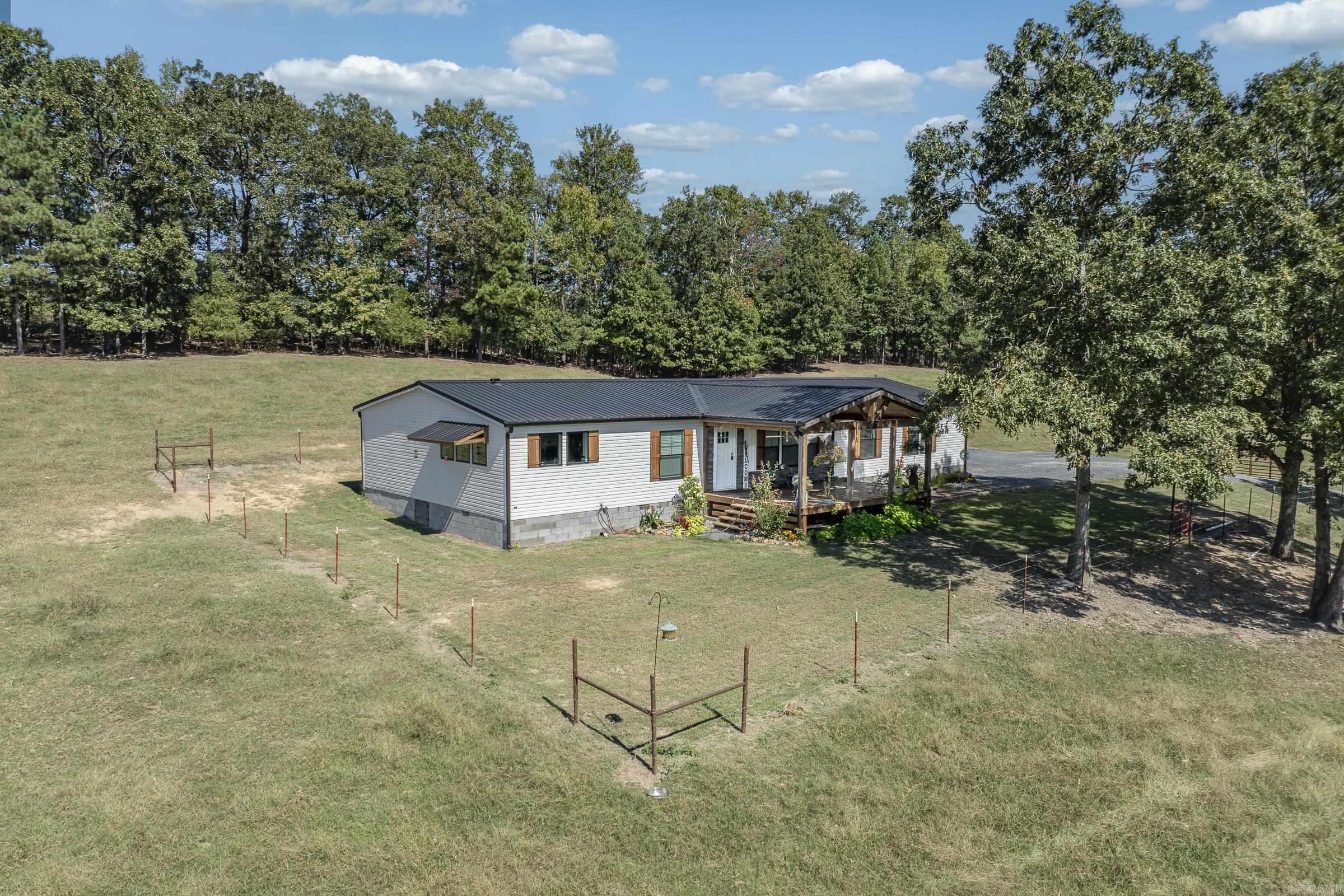 665 Hwy 246  Umpire, AR