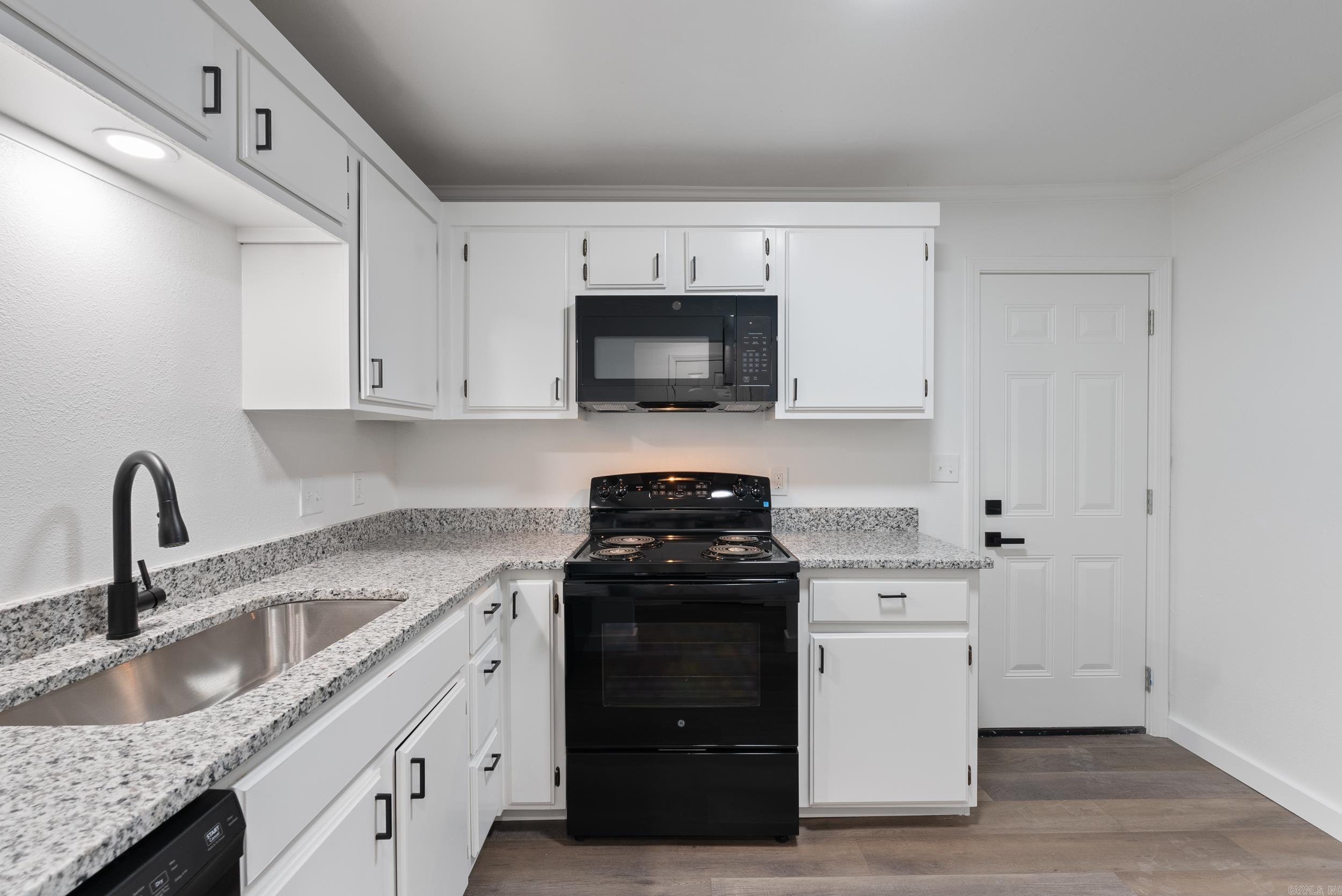 2412 Linwood  Newport, AR