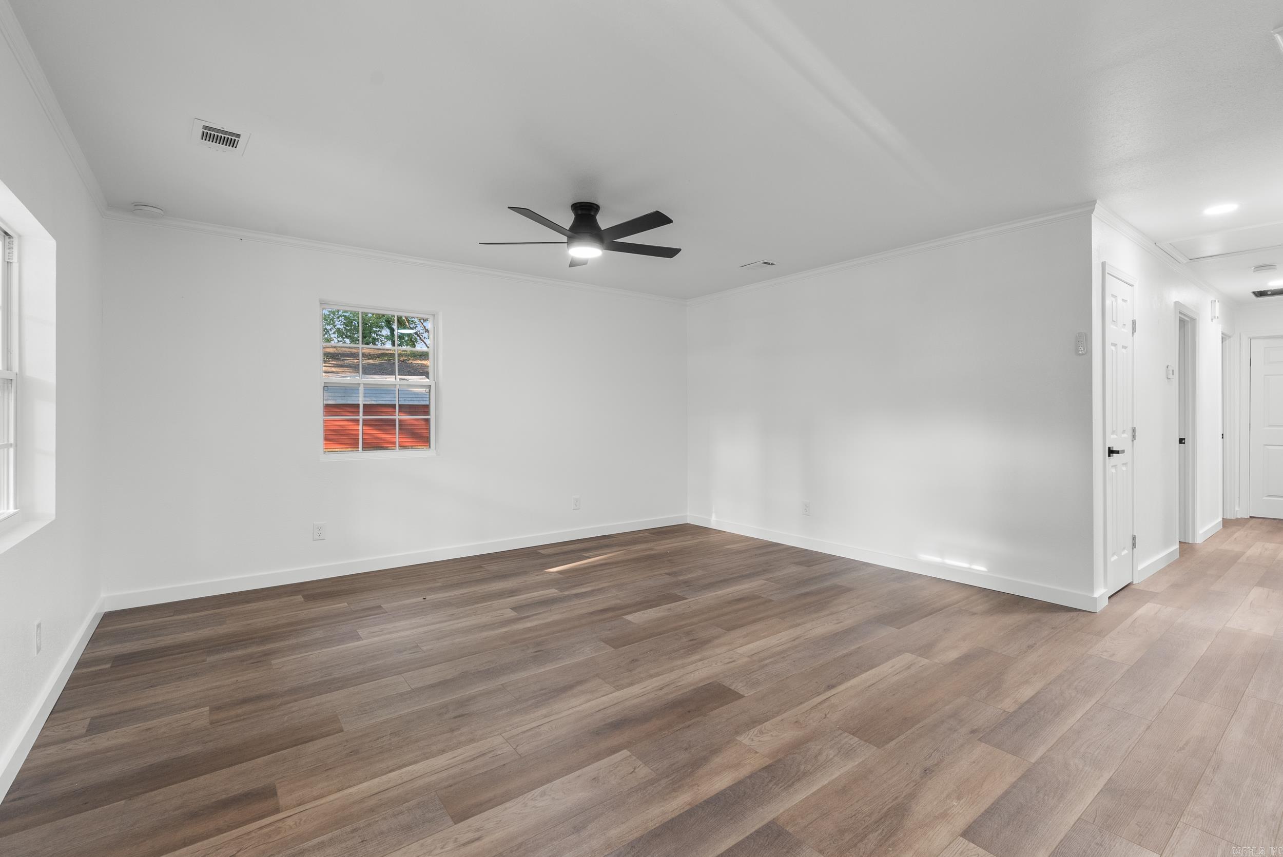 2412 Linwood  Newport, AR