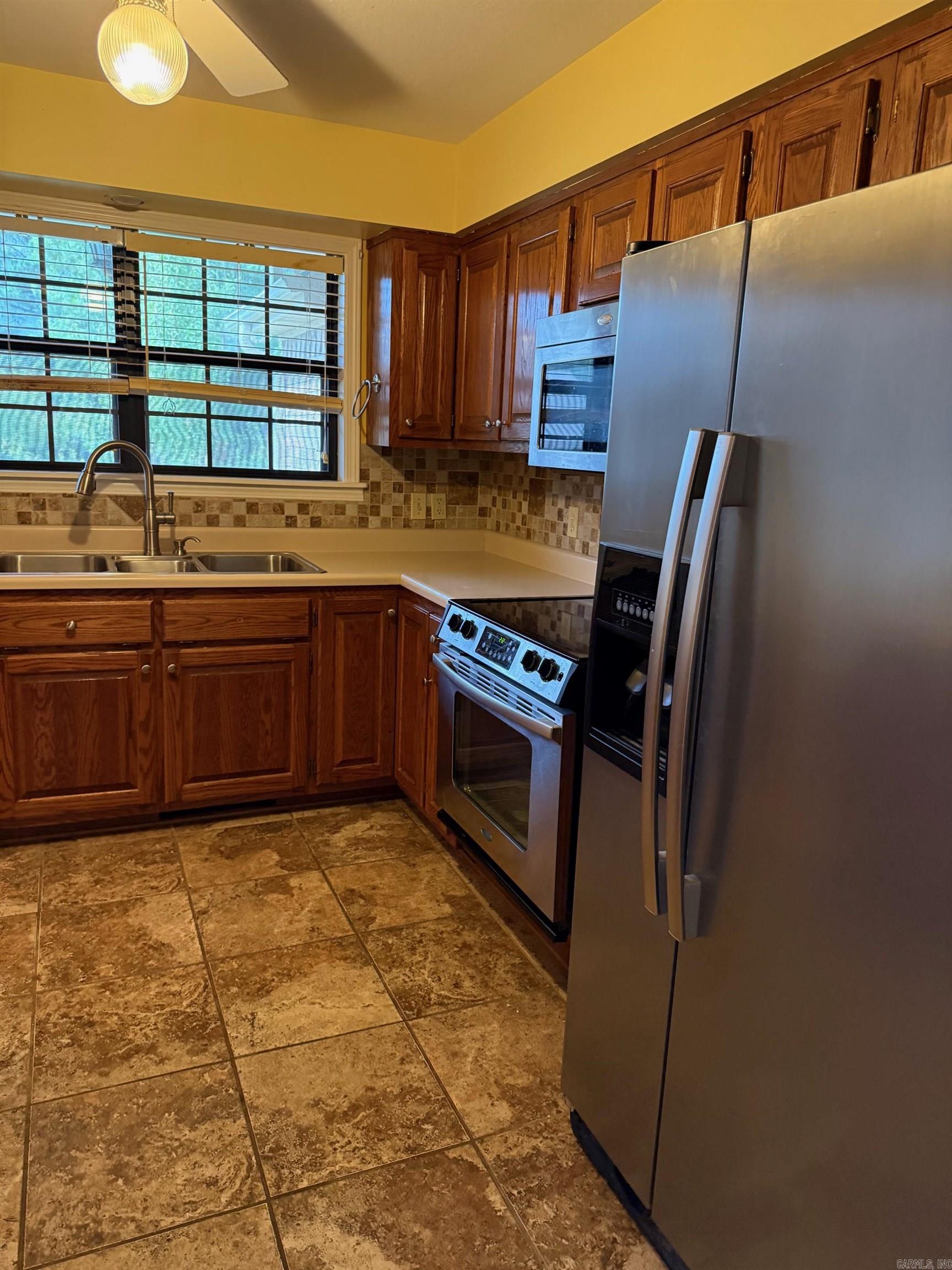 1007 S 11th Paragould, AR 72450-5578