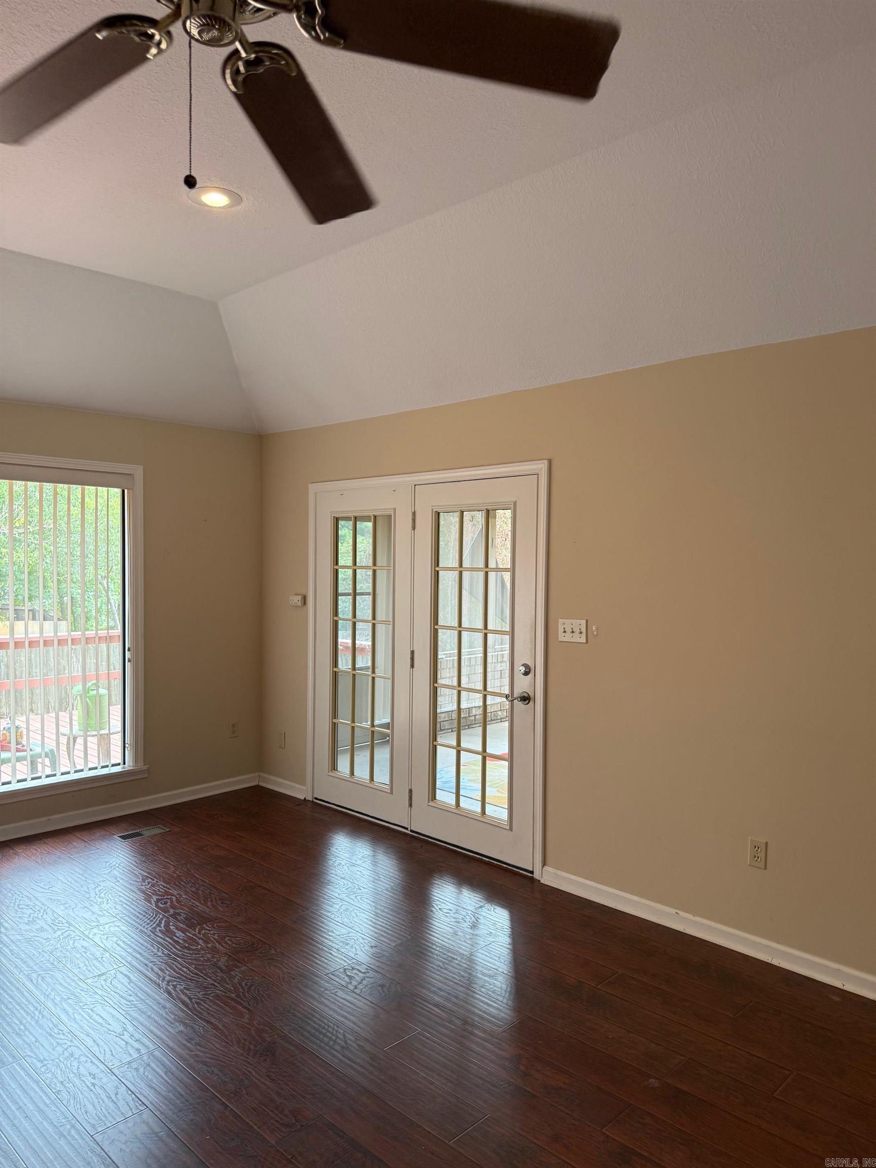 1007 S 11th Paragould, AR 72450-5578