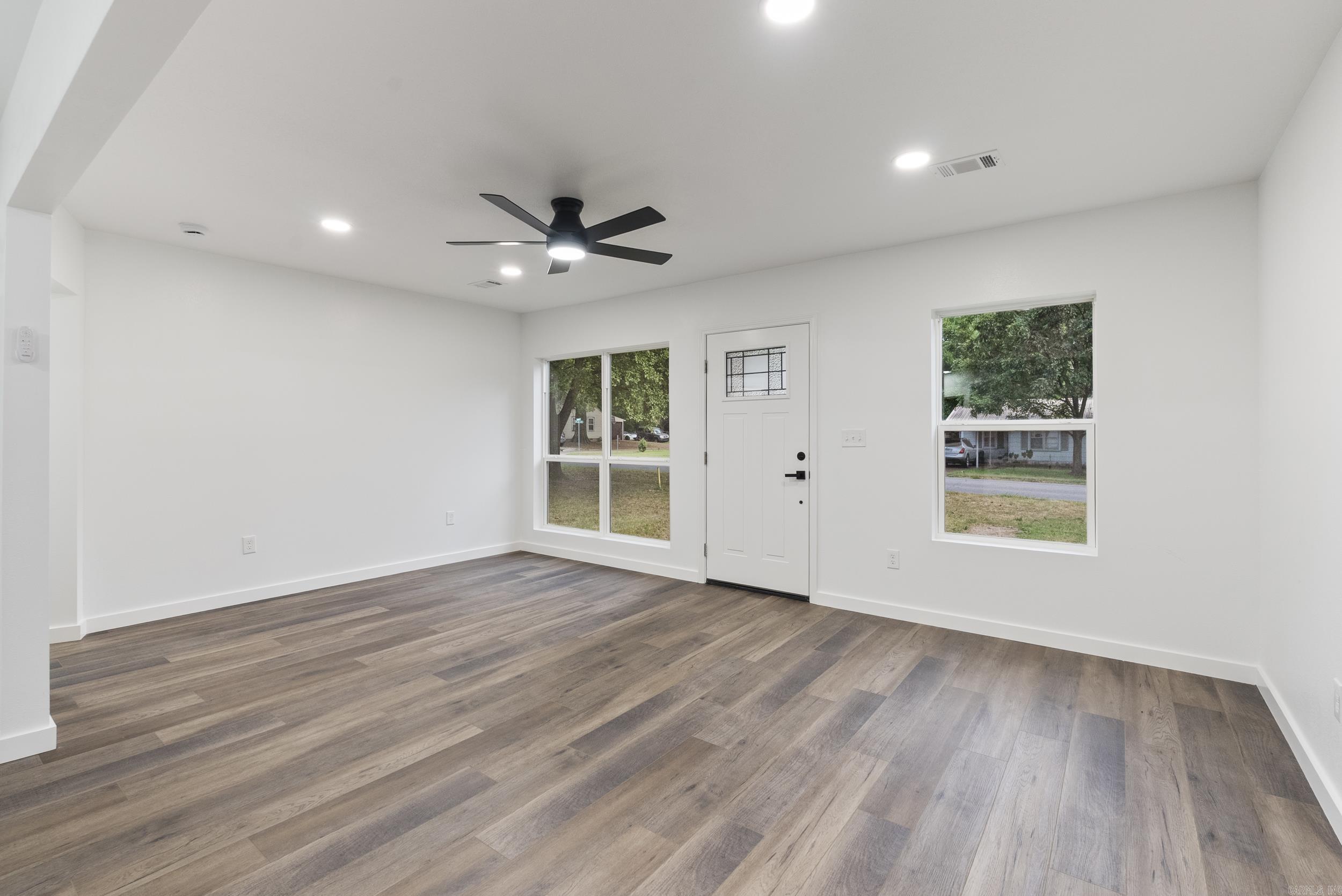 721 McLain  Newport, AR