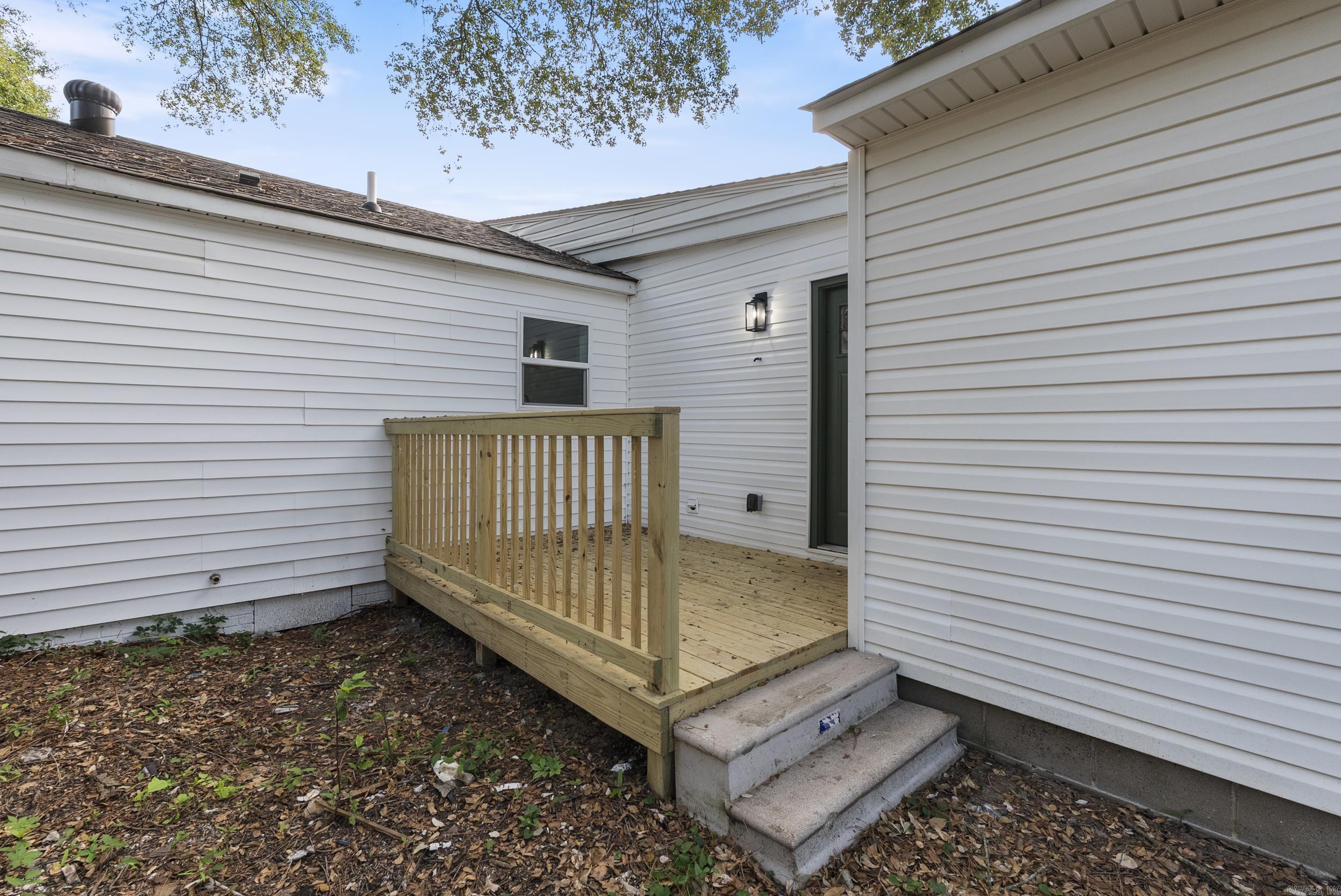 721 McLain  Newport, AR