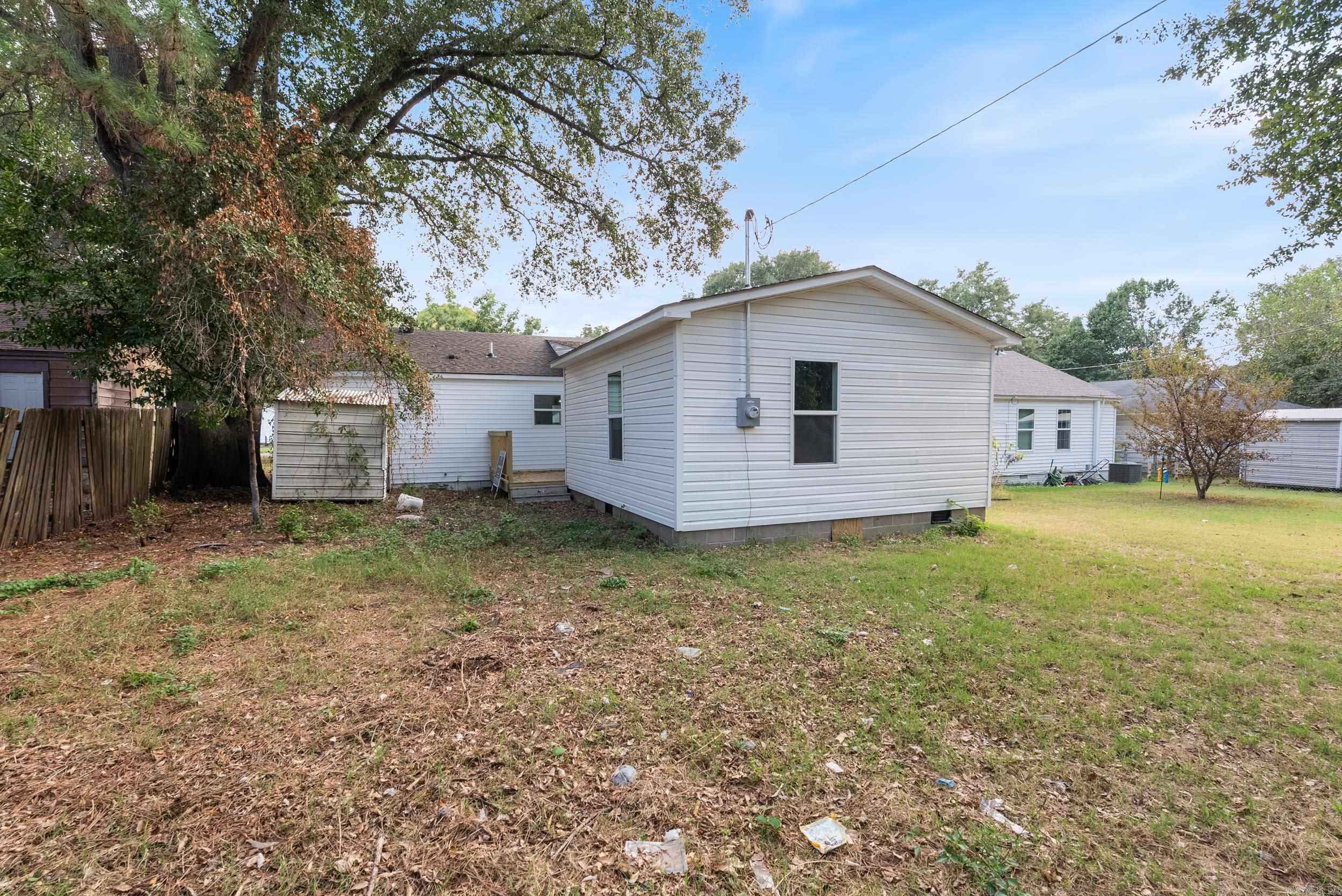 721 McLain  Newport, AR