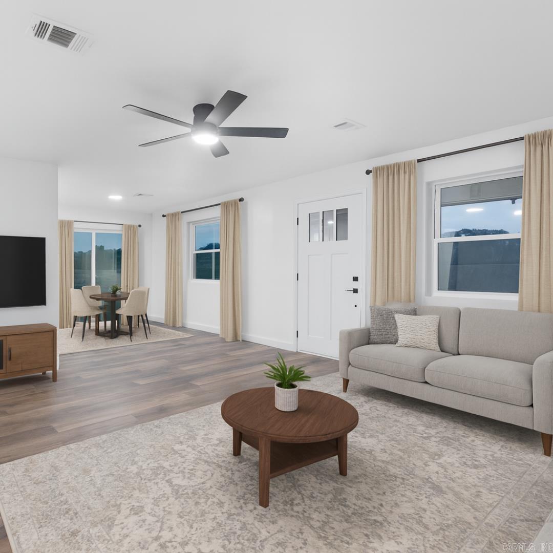 1016 Front  Newport, AR