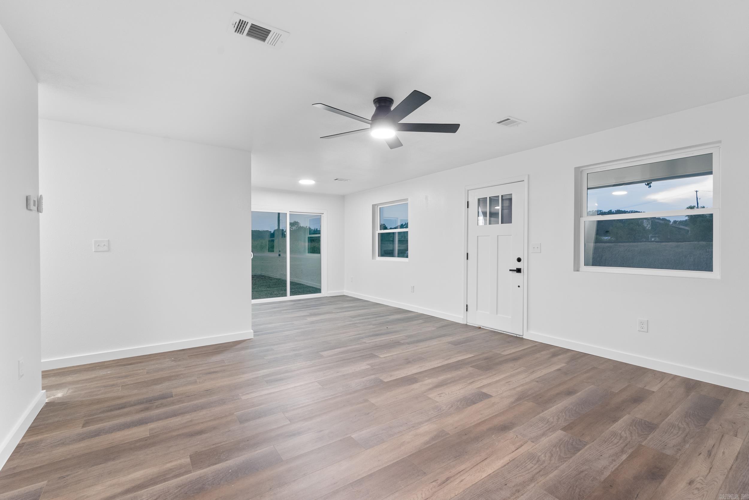 1016 Front  Newport, AR