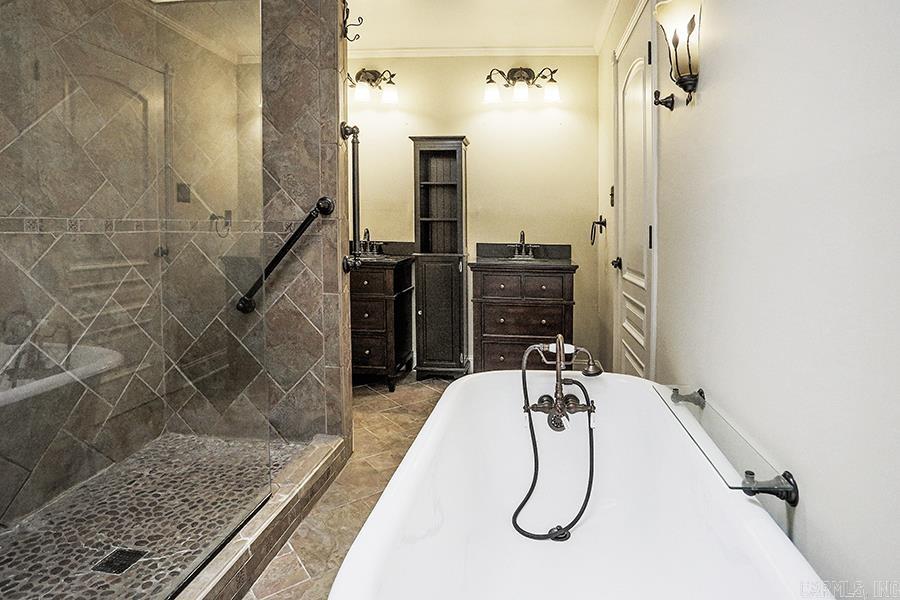 5709 N Cedar Street North Little Rock, AR 72116