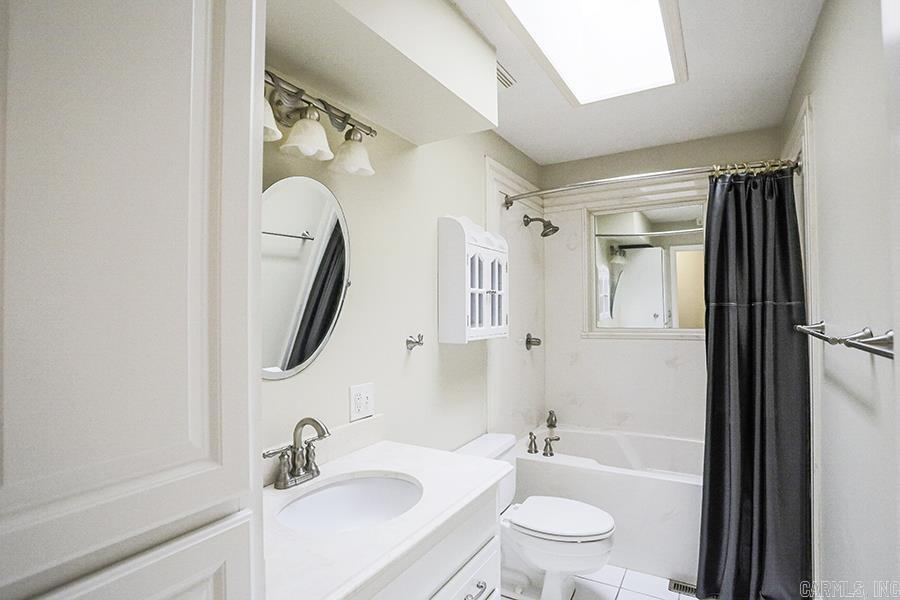 5709 N Cedar Street North Little Rock, AR 72116