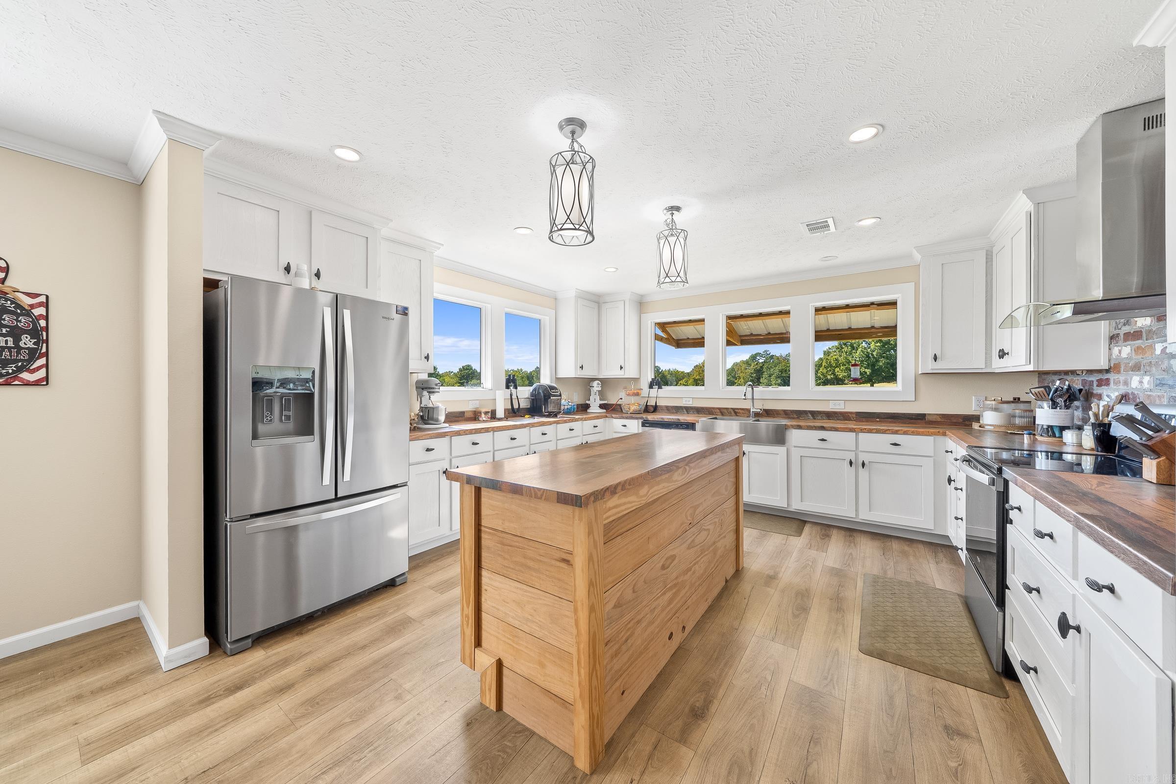 665 Hwy 246  Umpire, AR