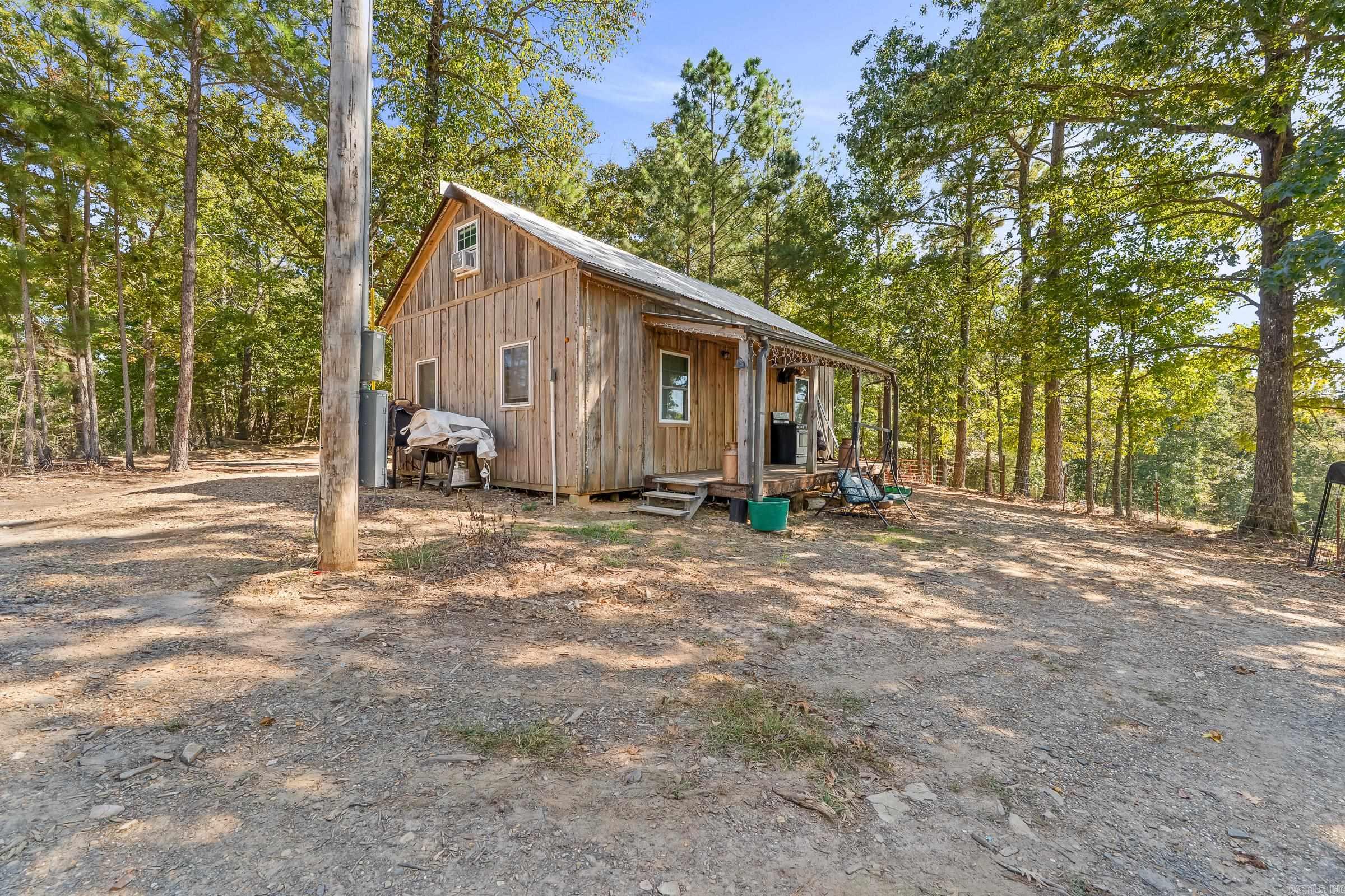 665 Hwy 246  Umpire, AR