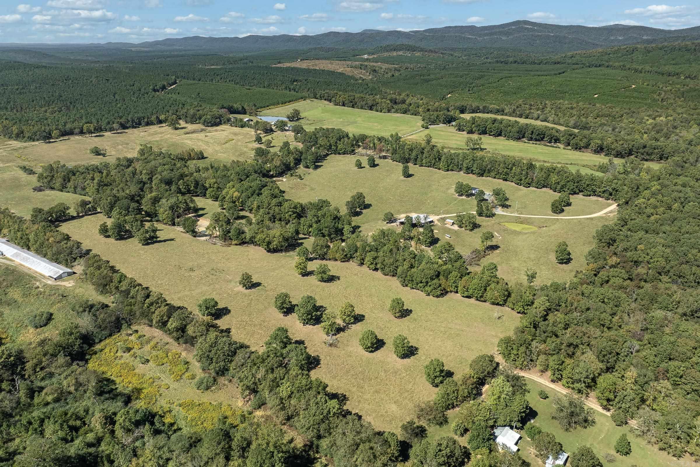 665 Hwy 246  Umpire, AR