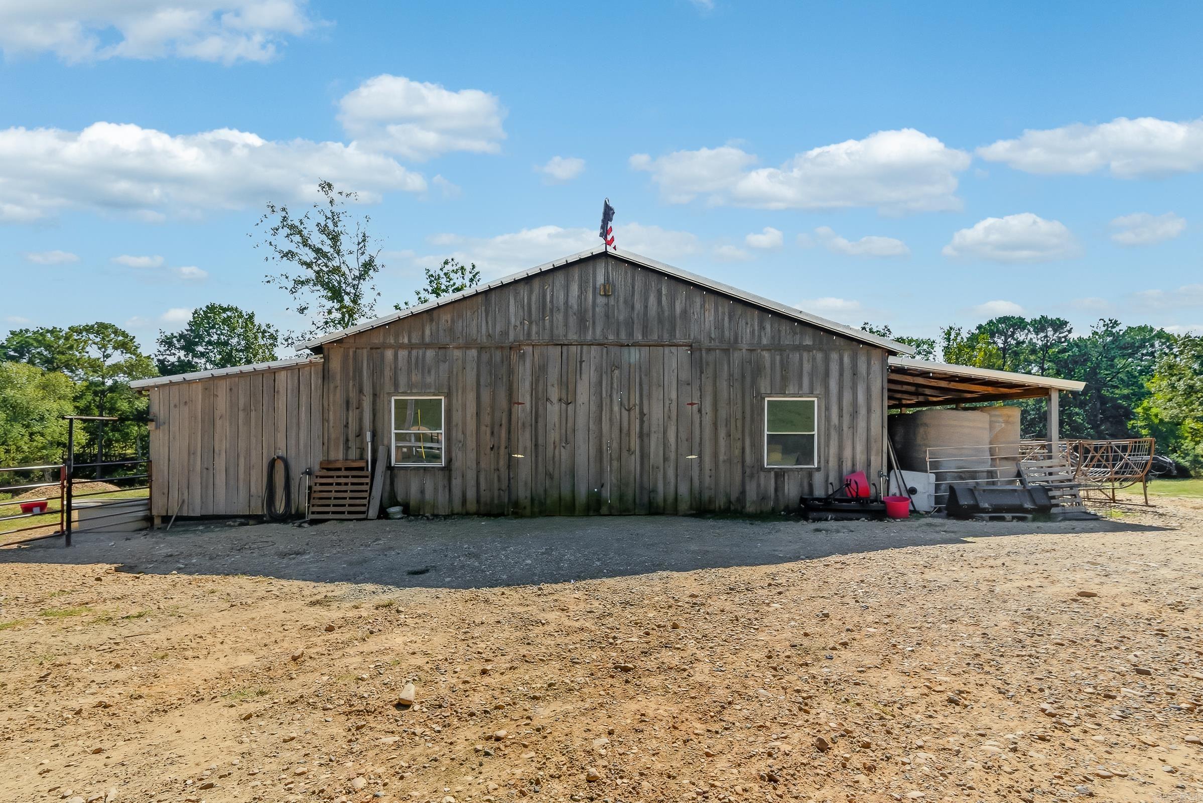 665 Hwy 246  Umpire, AR