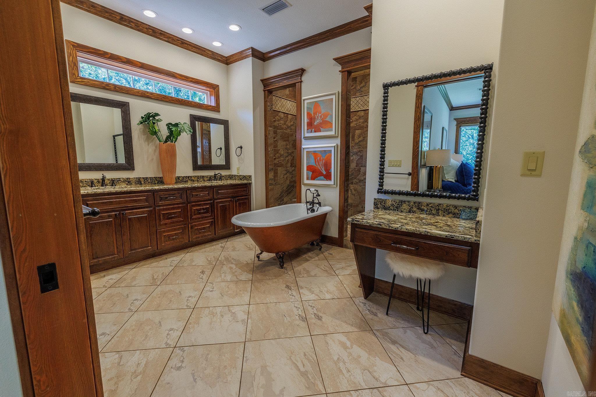 1155 Mountain Ridge Rd  Batesville, AR