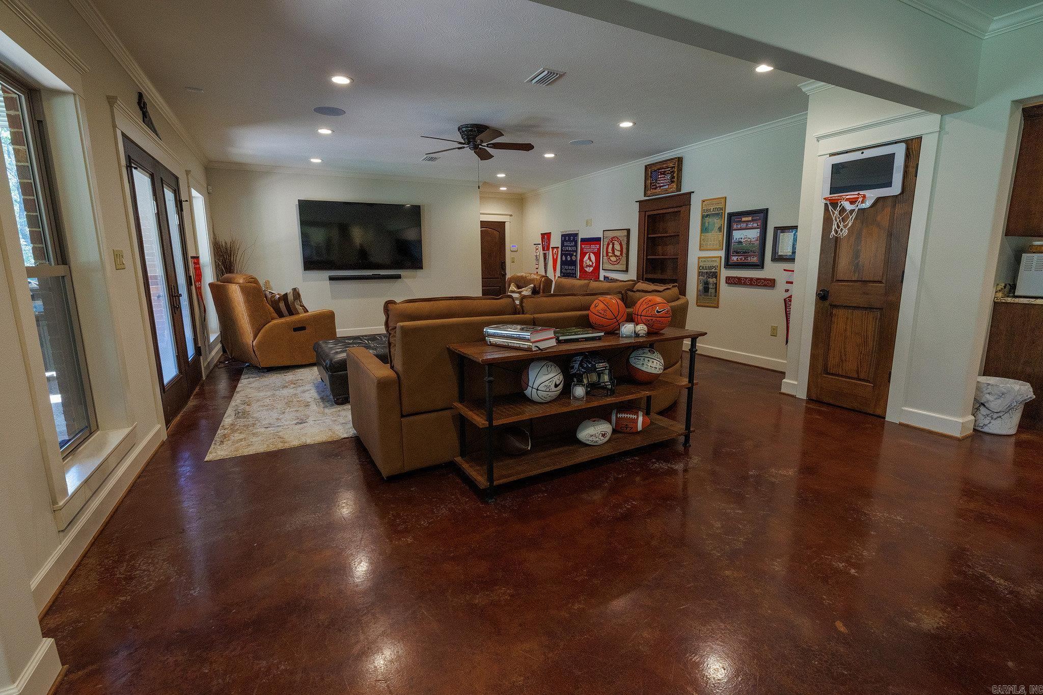 1155 Mountain Ridge Rd  Batesville, AR