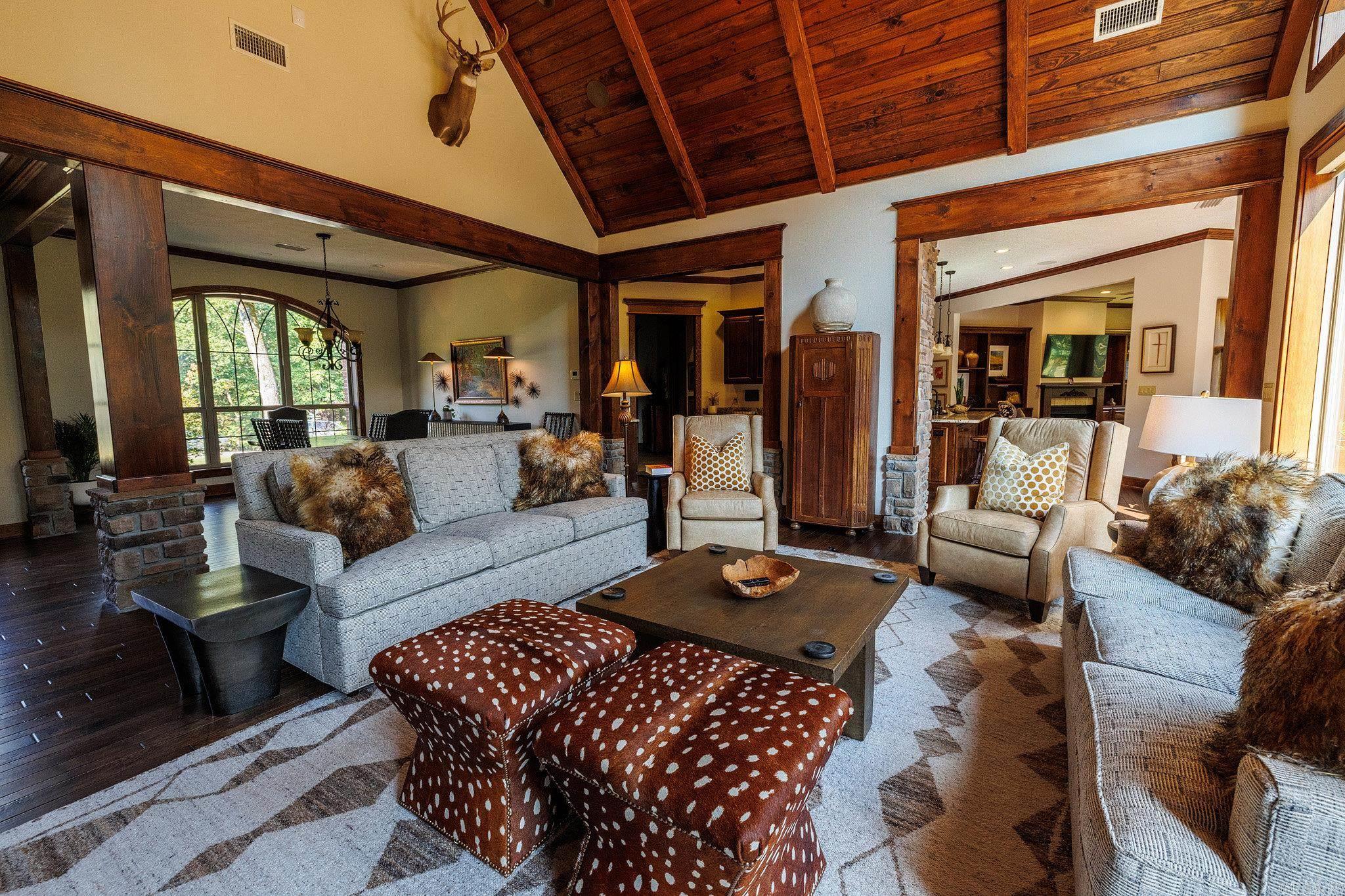 1155 Mountain Ridge Rd  Batesville, AR