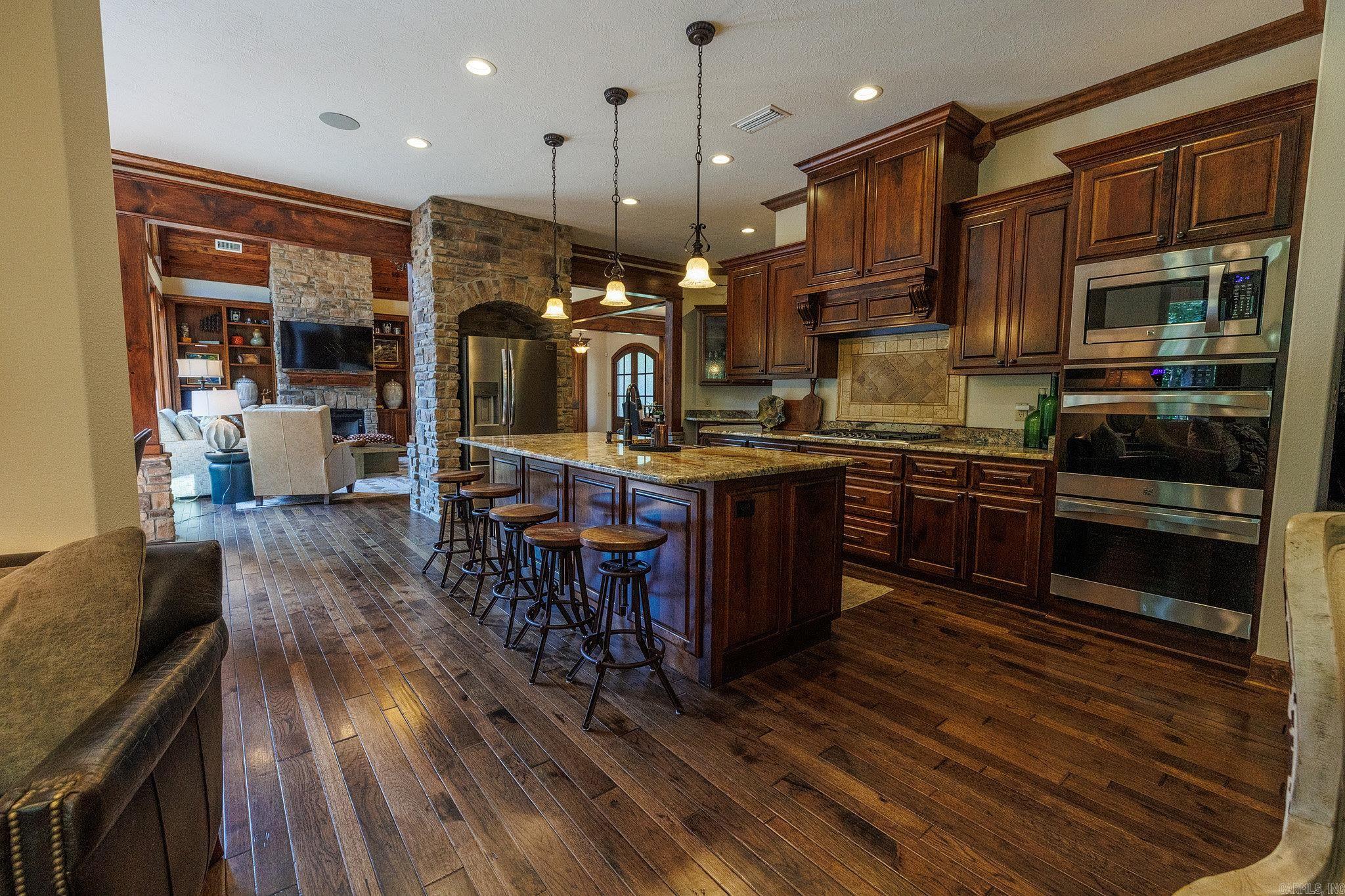 1155 Mountain Ridge Rd  Batesville, AR