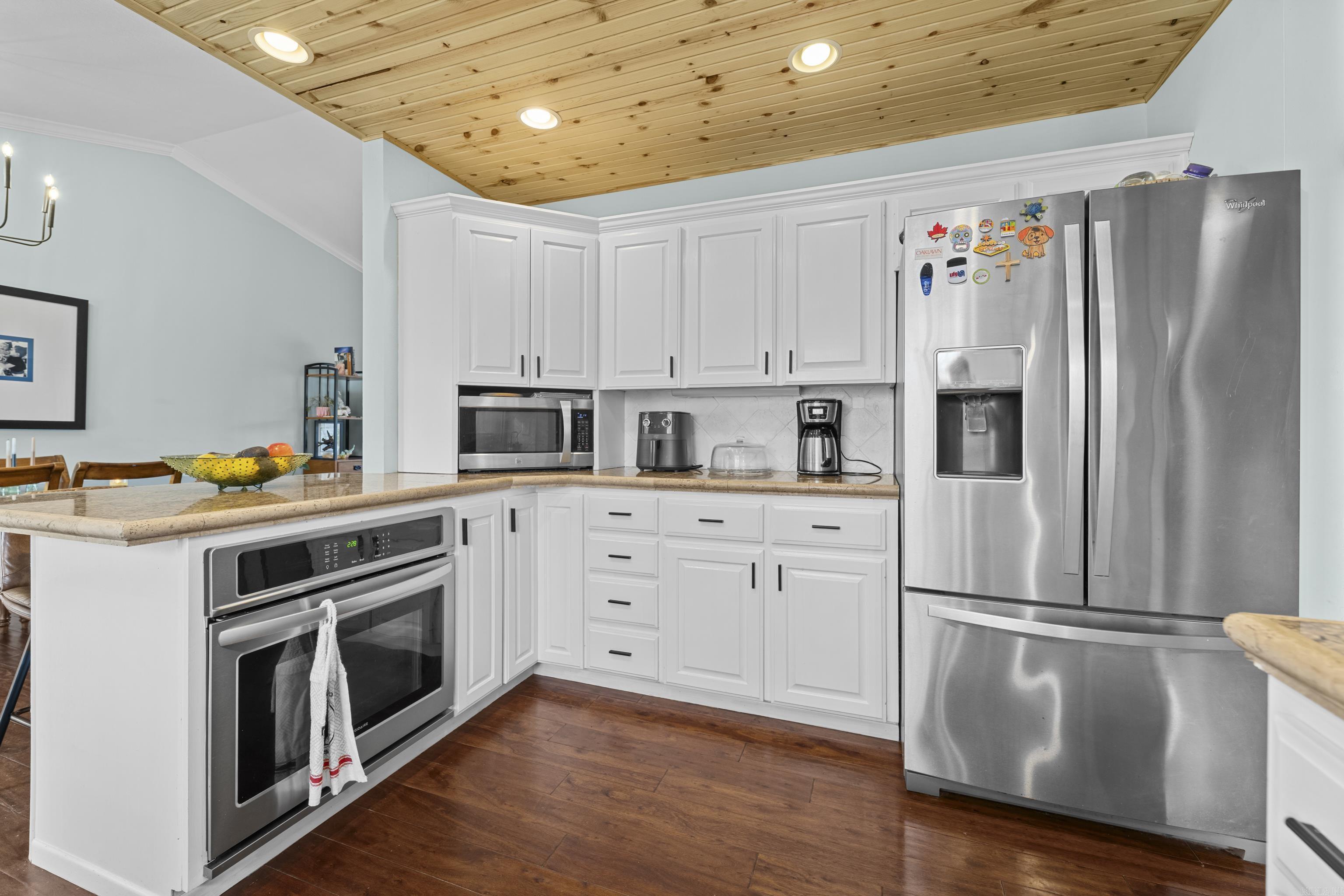 9 Robinwood Cove  Dr. Heber Springs, AR 72543