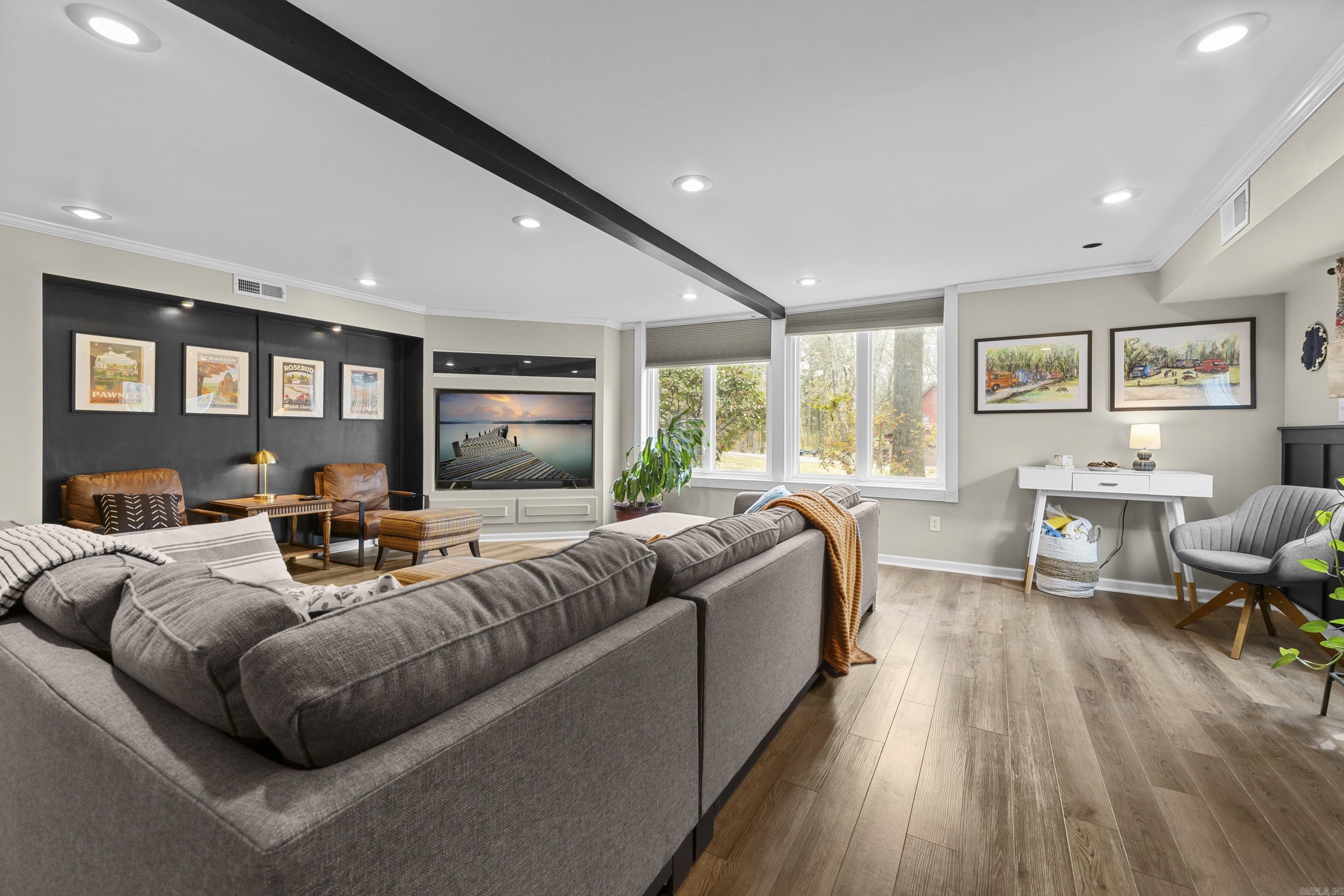 9 Robinwood Cove  Dr. Heber Springs, AR 72543