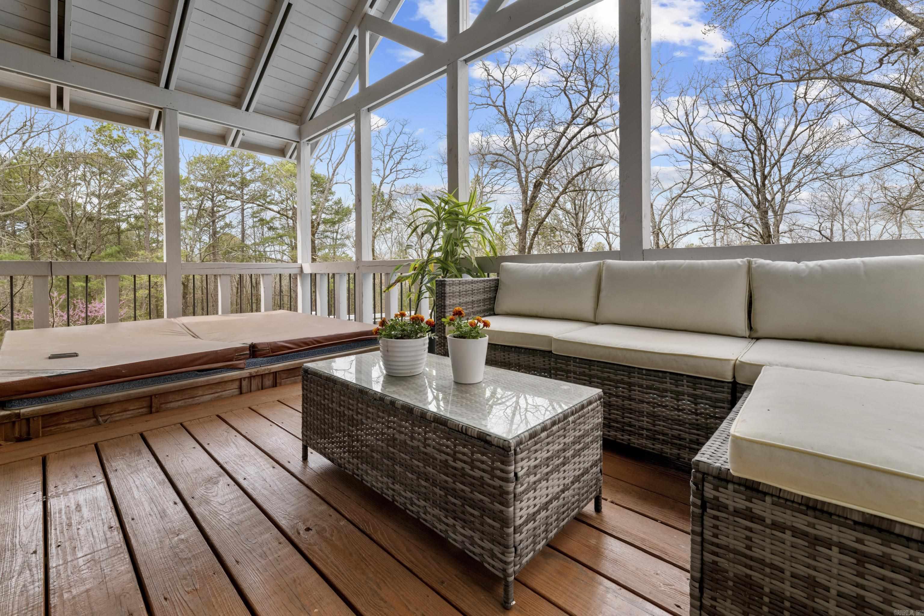 9 Robinwood Cove  Dr. Heber Springs, AR 72543