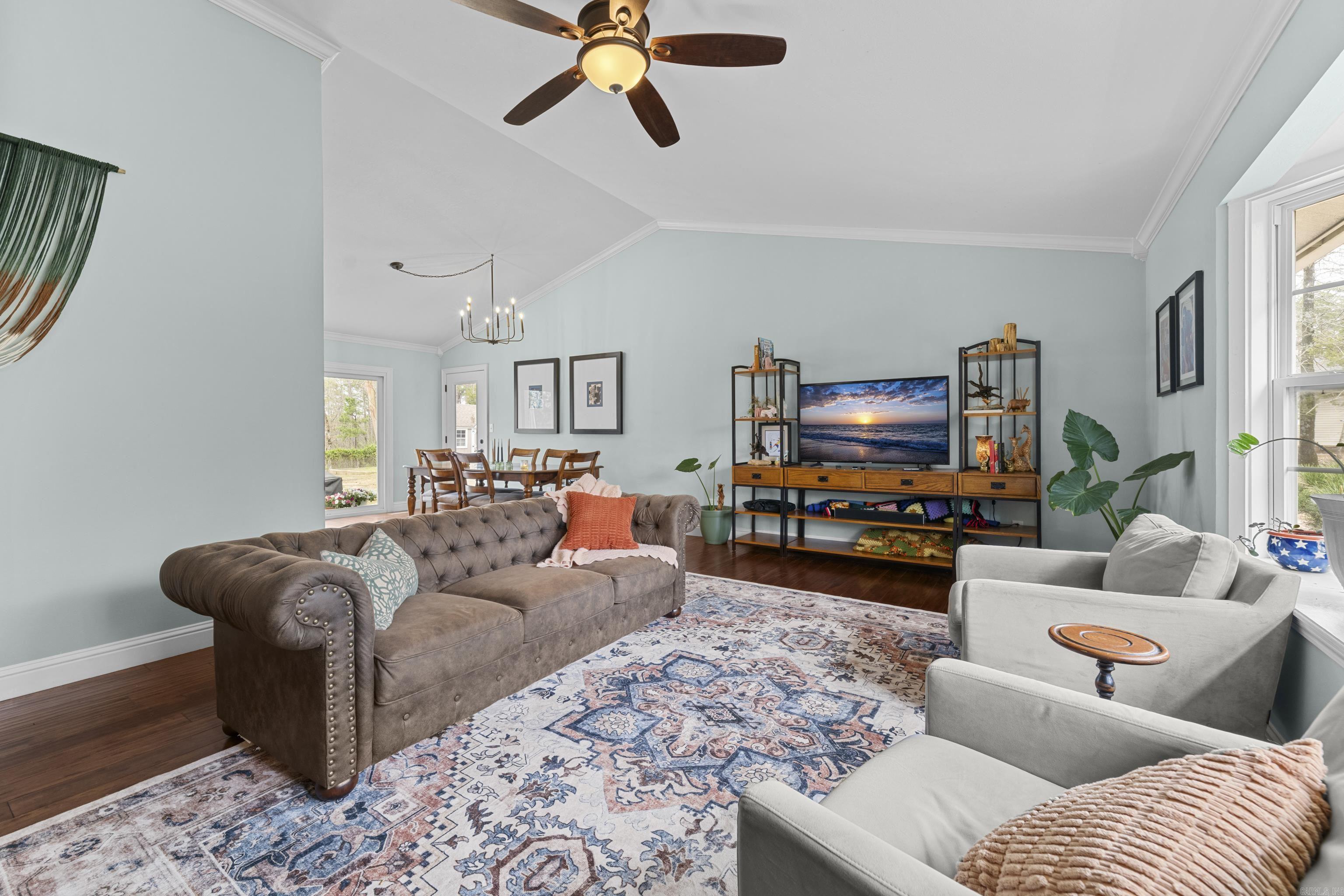 9 Robinwood Cove  Dr. Heber Springs, AR 72543