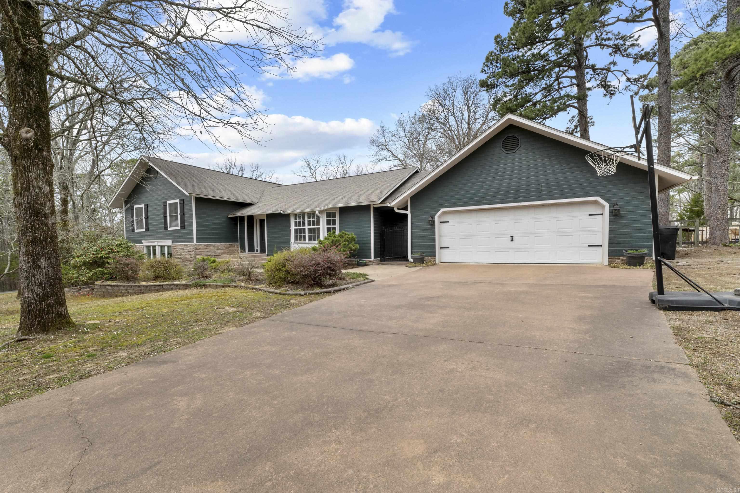 9 Robinwood Cove  Dr. Heber Springs, AR 72543