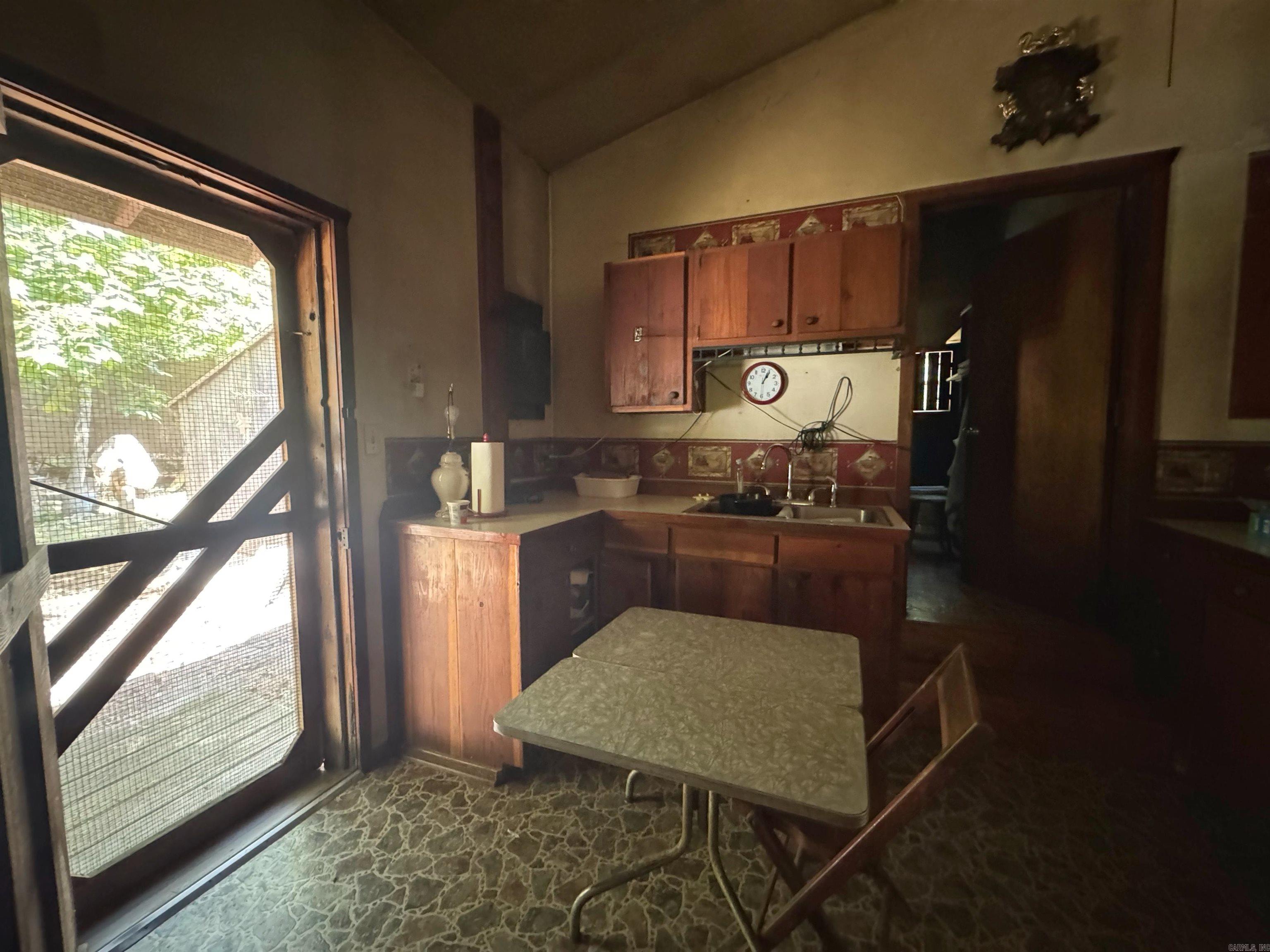 4004 Brock  Clinton, AR