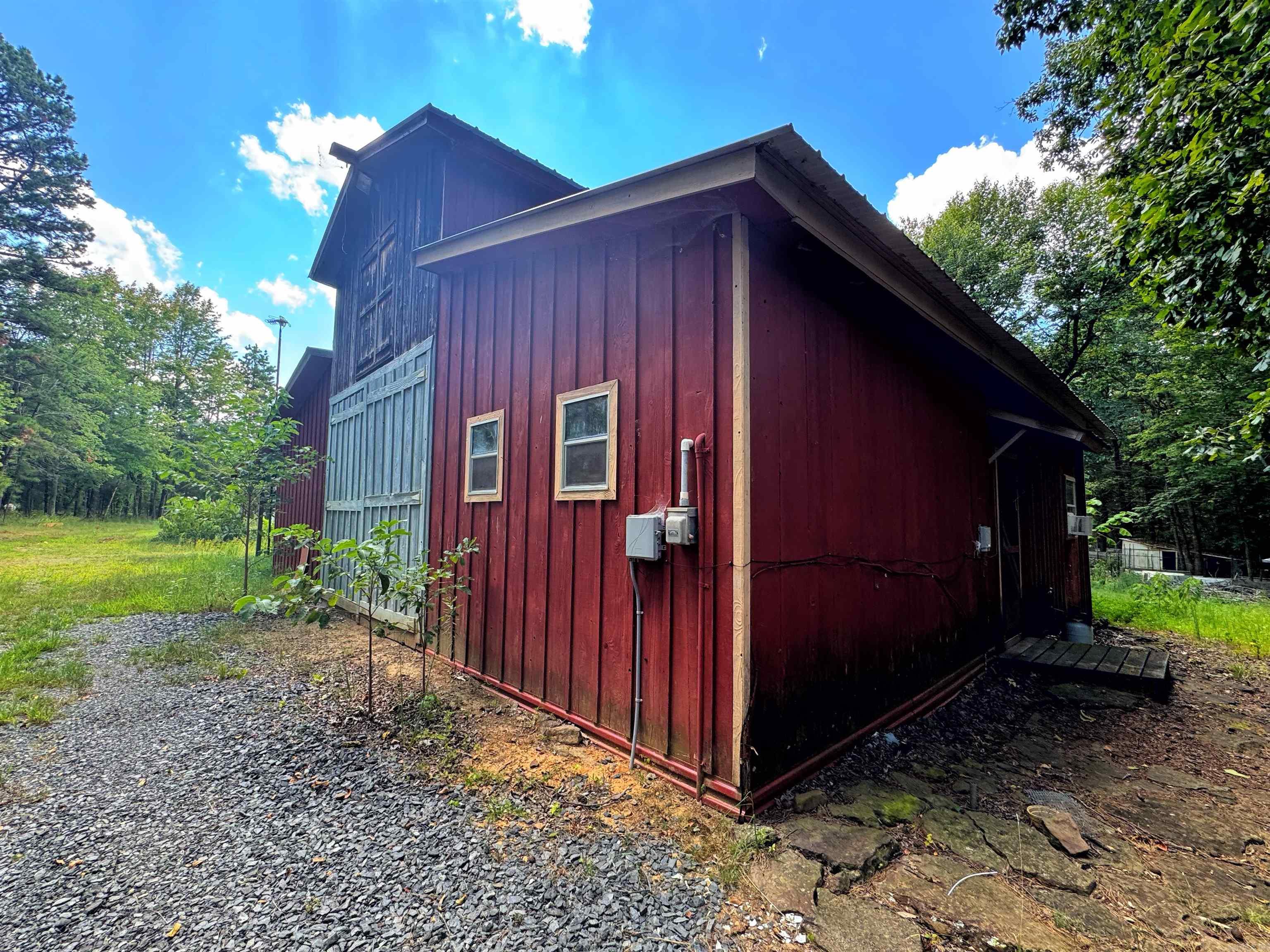 4004 Brock  Clinton, AR