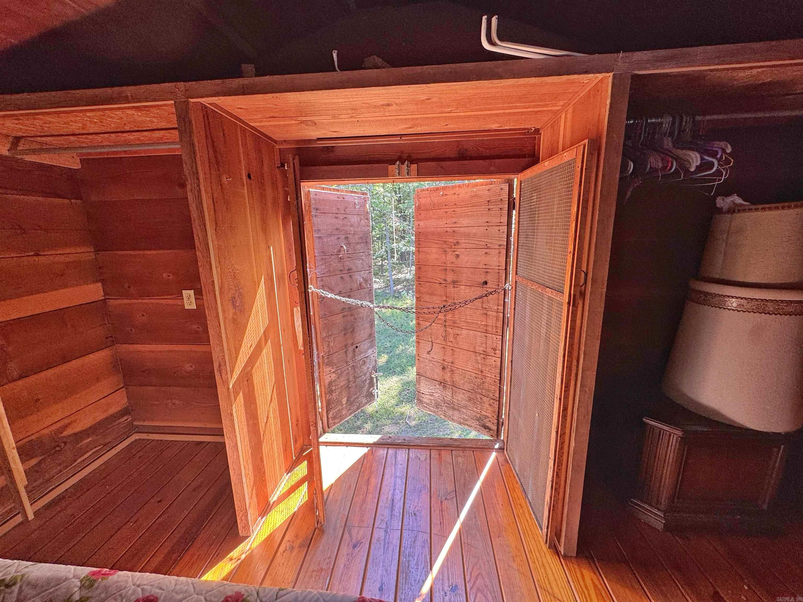 4004 Brock  Clinton, AR