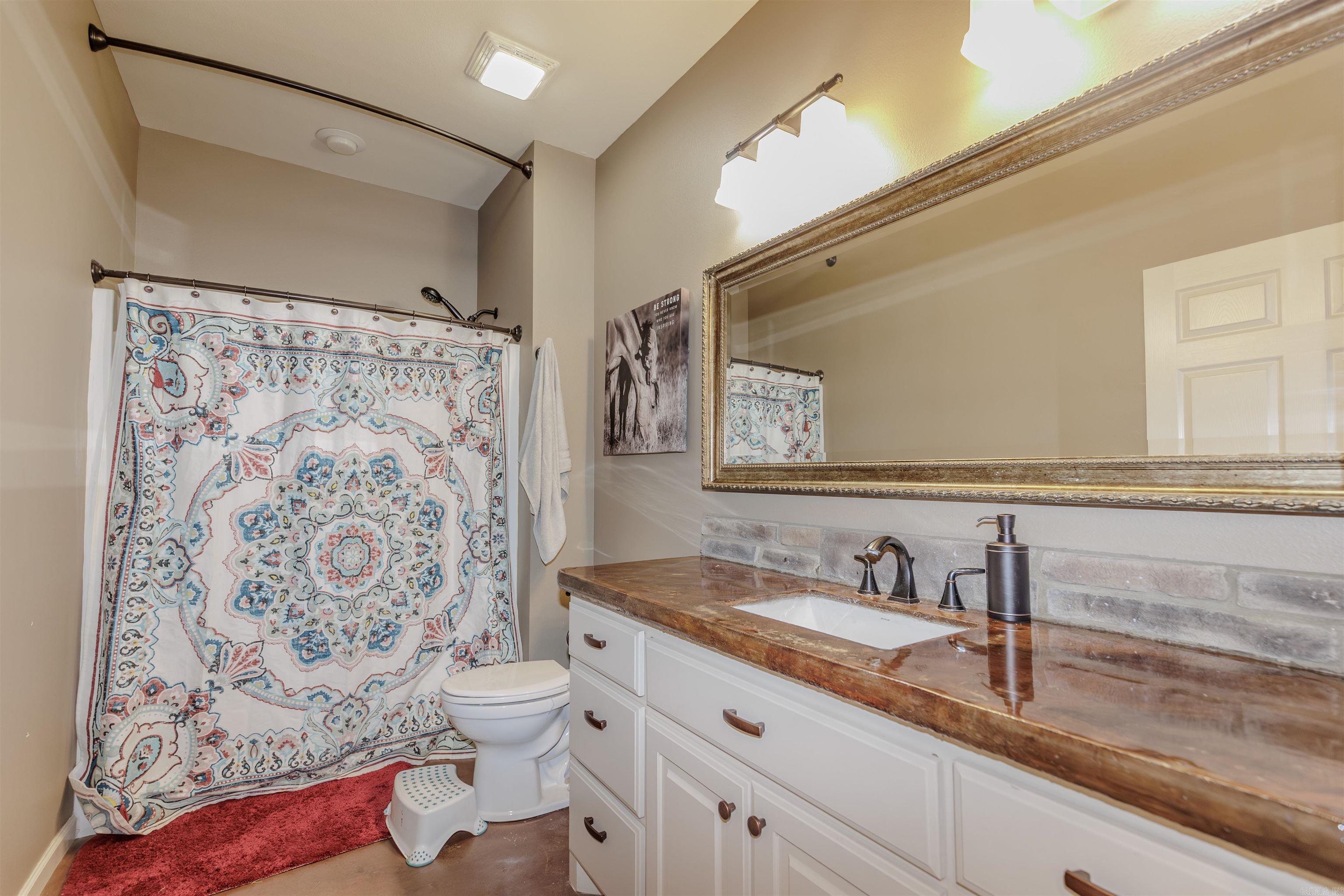 65 Wallace Bridge Road Perryville, AR 72126