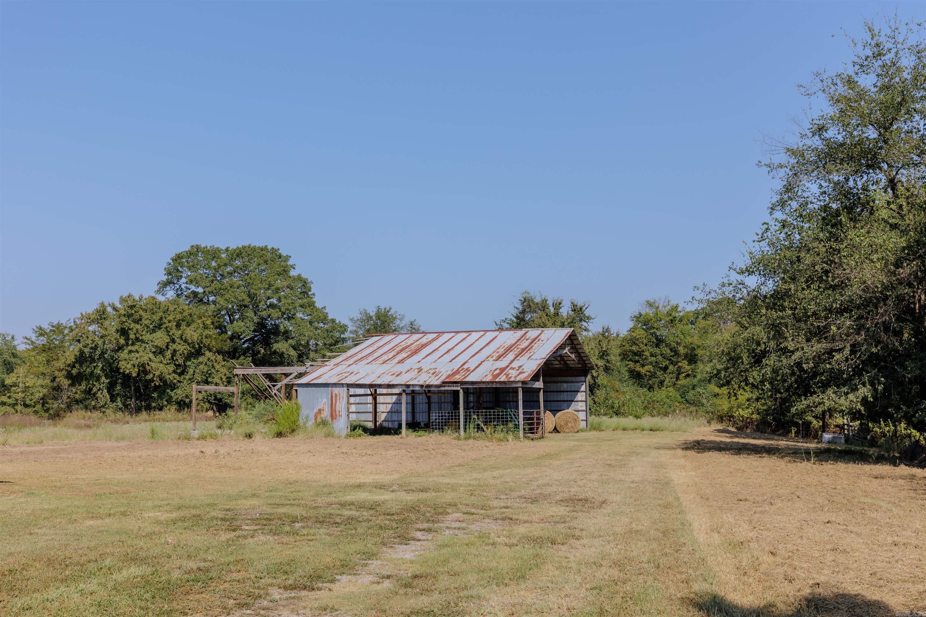 65 Wallace Bridge Road Perryville, AR 72126