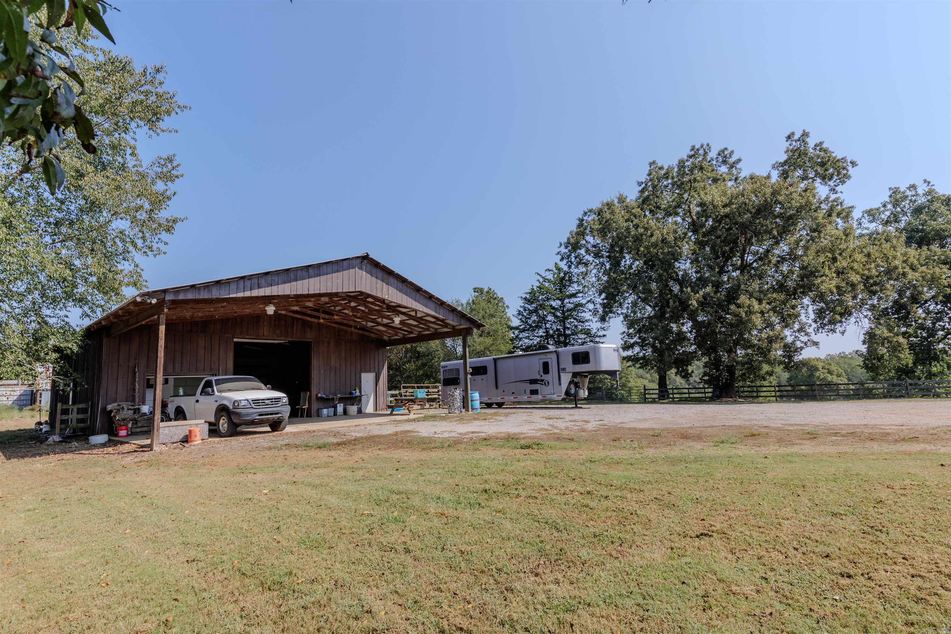 65 Wallace Bridge Road Perryville, AR 72126