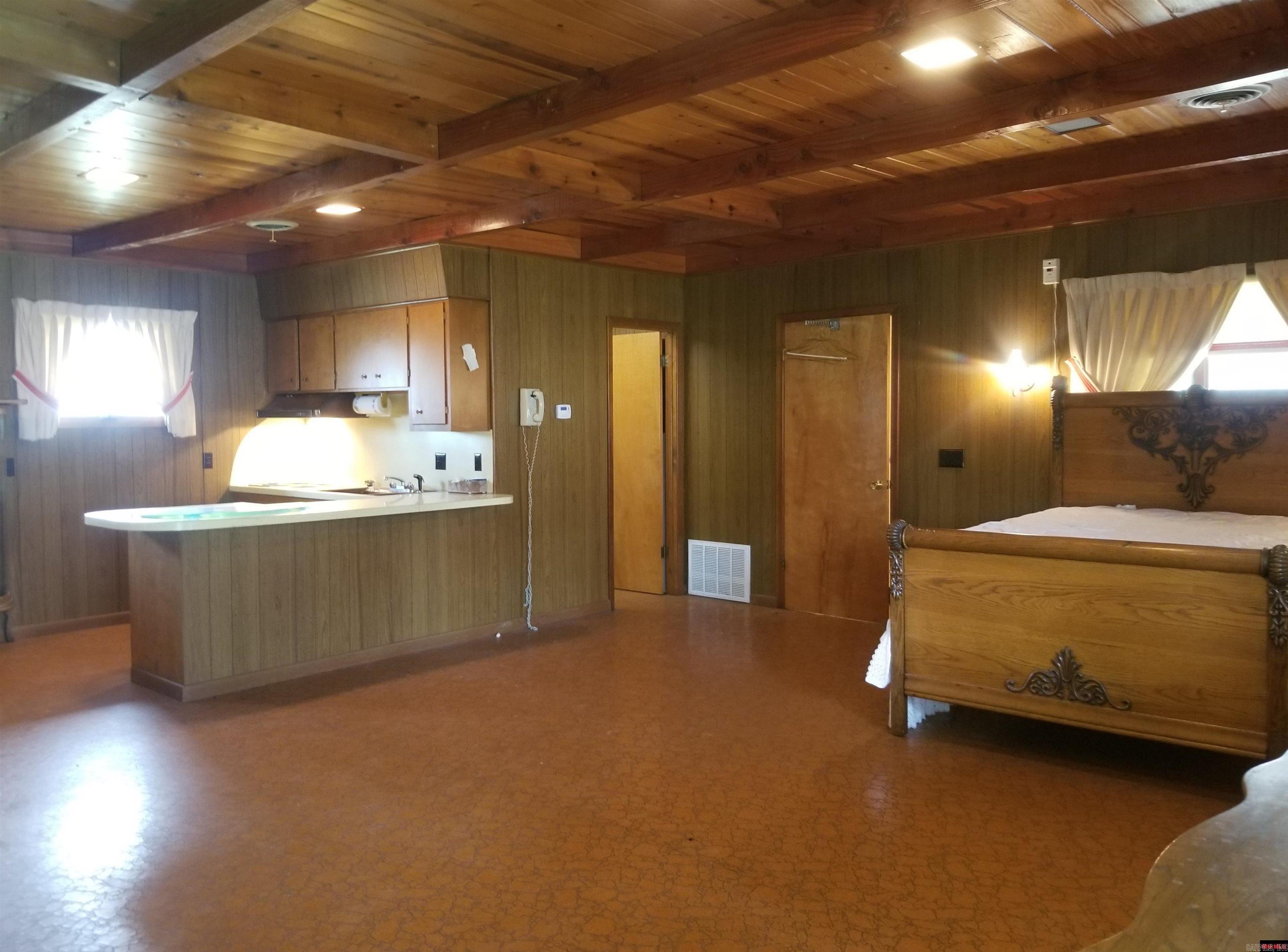 610 E 2nd  Mountain Home, AR