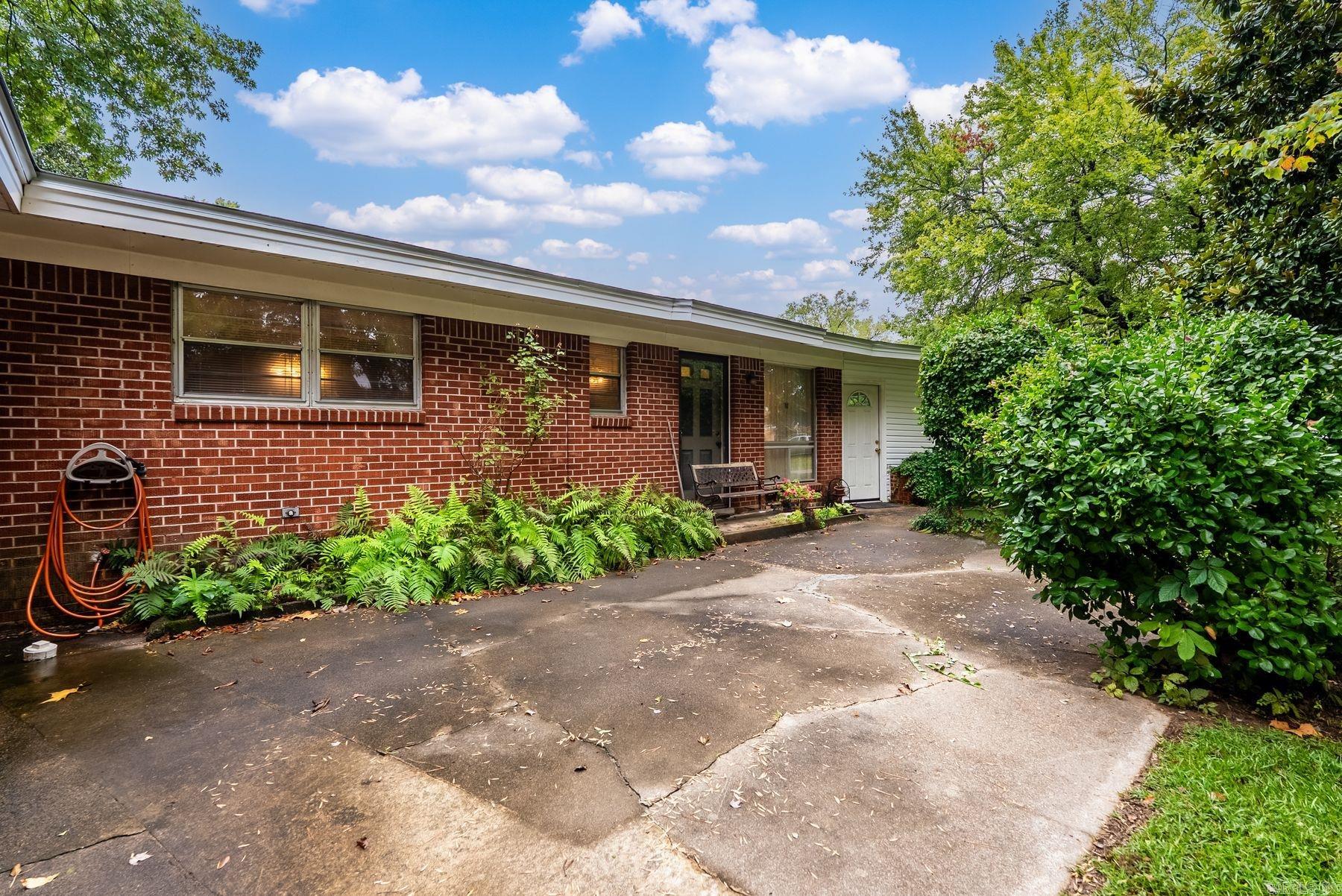 9 Phyllis Court Jacksonville, AR 72076