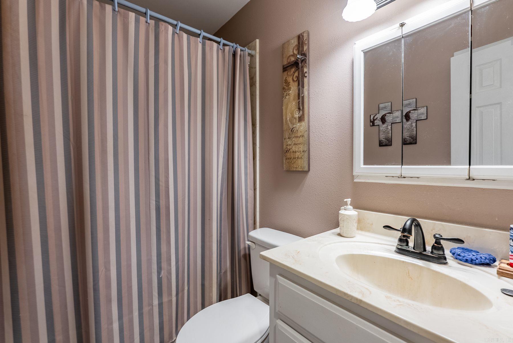 9 Phyllis Court Jacksonville, AR 72076