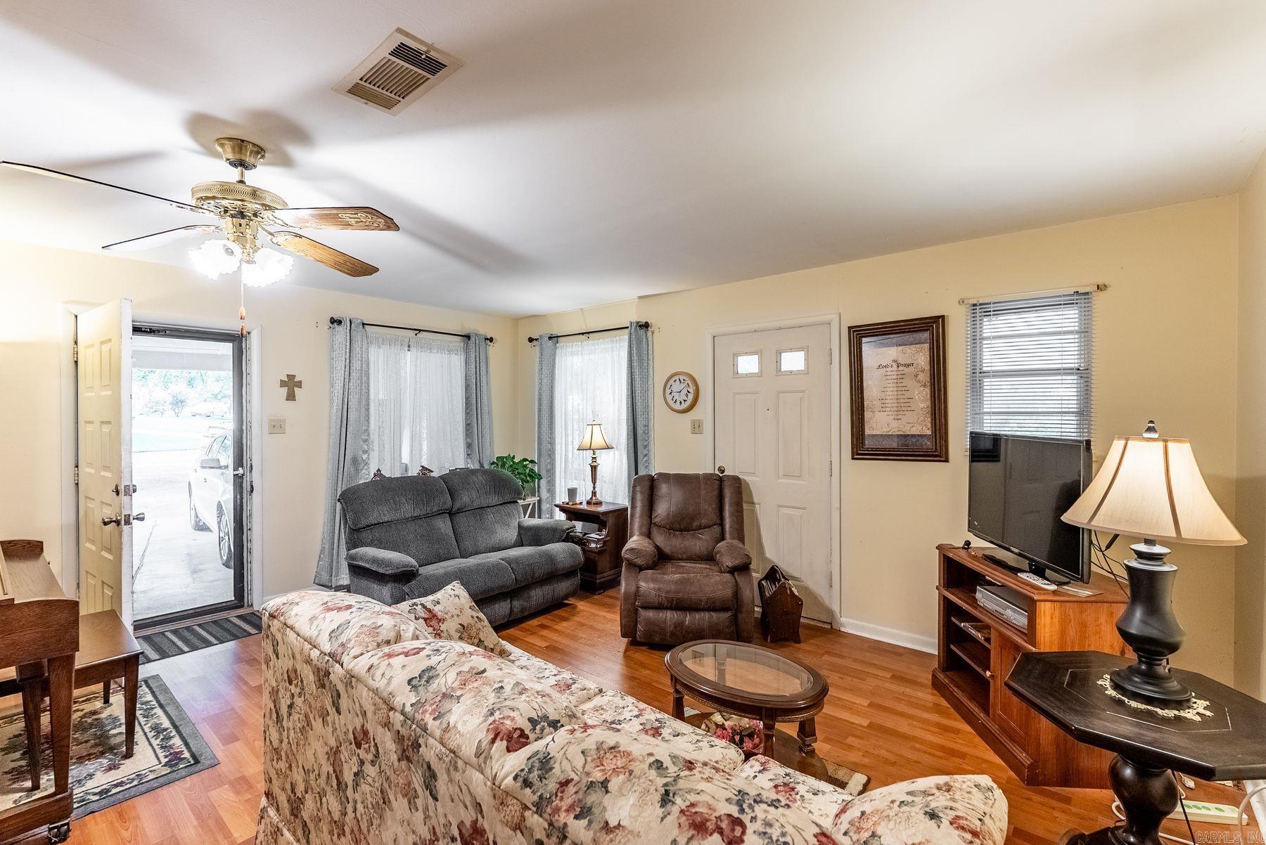 9 Phyllis Court Jacksonville, AR 72076