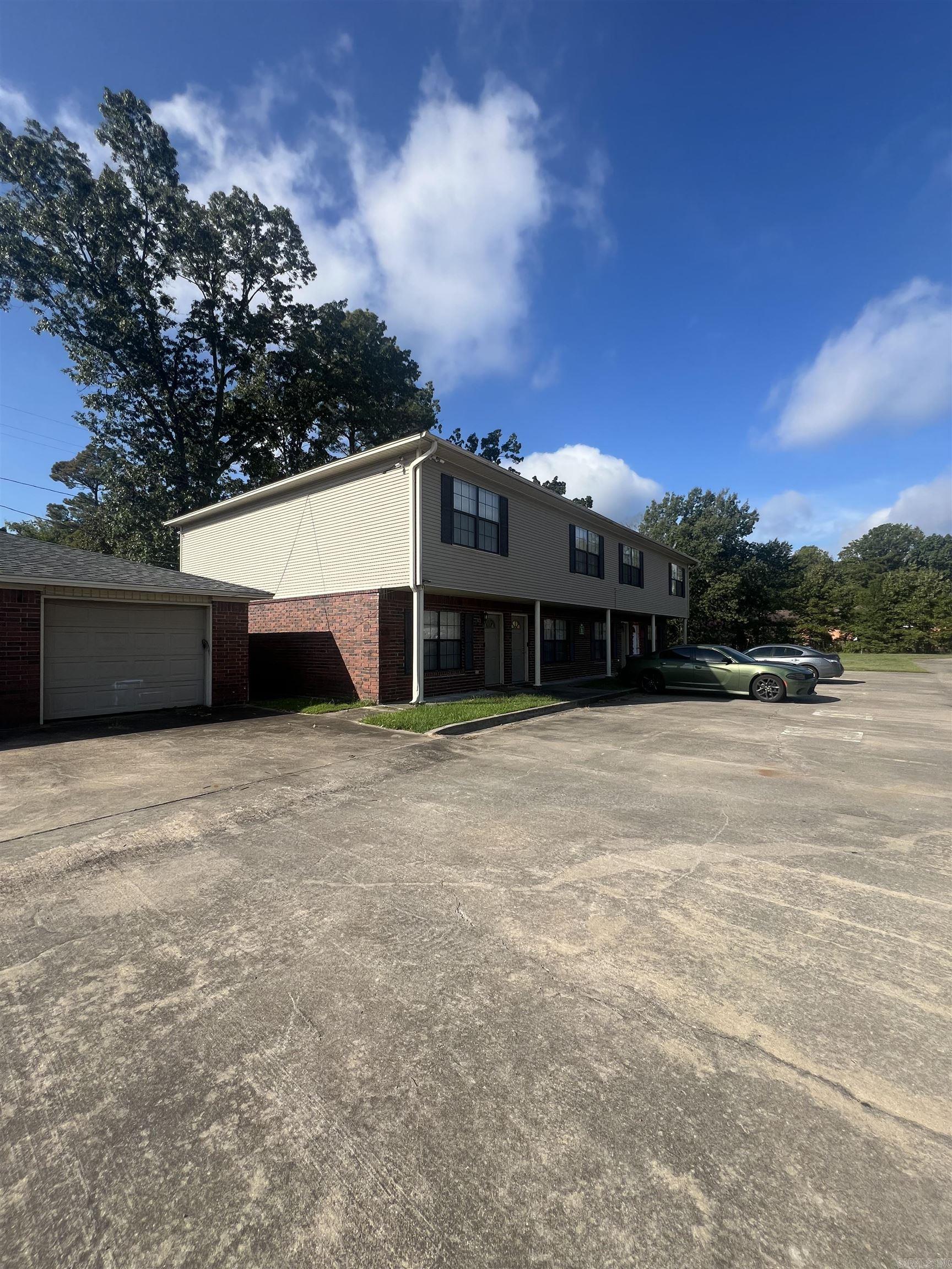 3200 S Olive  Pine Bluff, AR