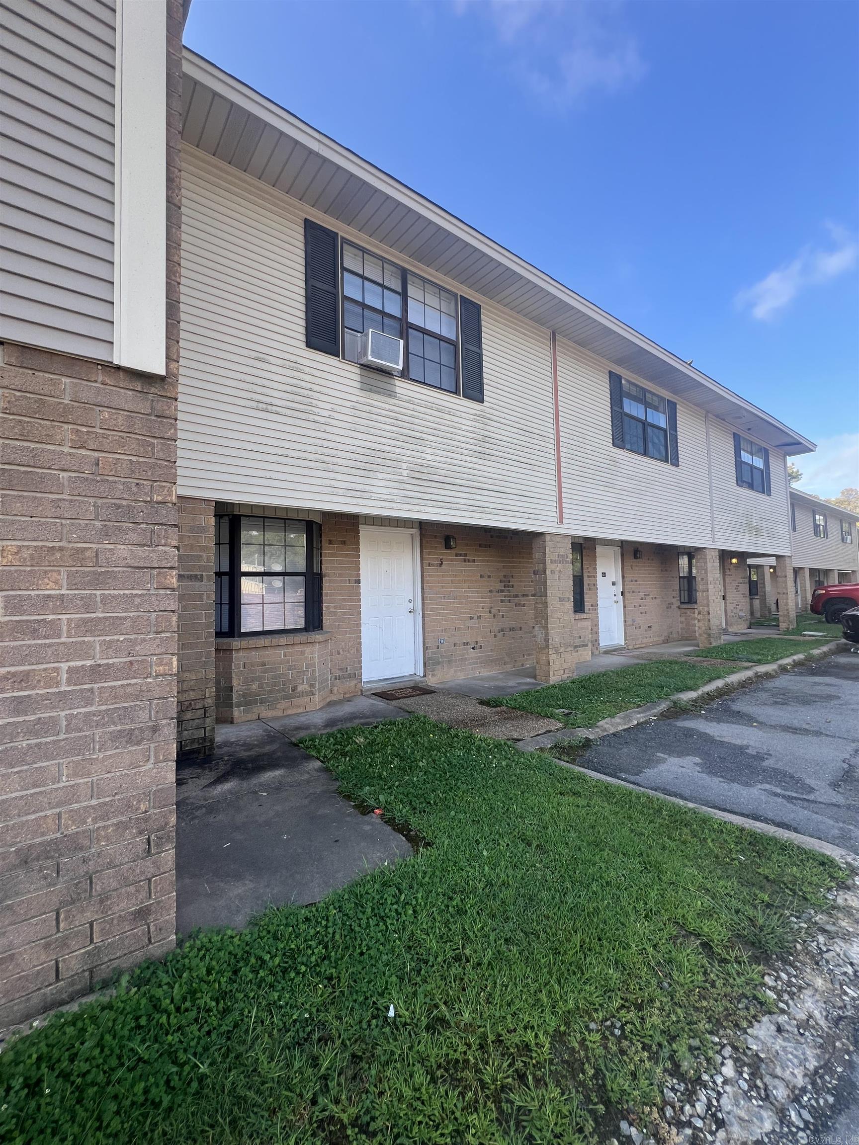 3200 S Olive  Pine Bluff, AR