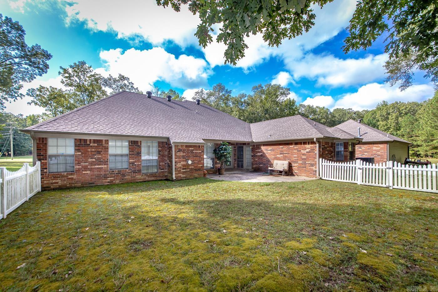 1560 Lawson Oaks Drive Little Rock, AR 72210