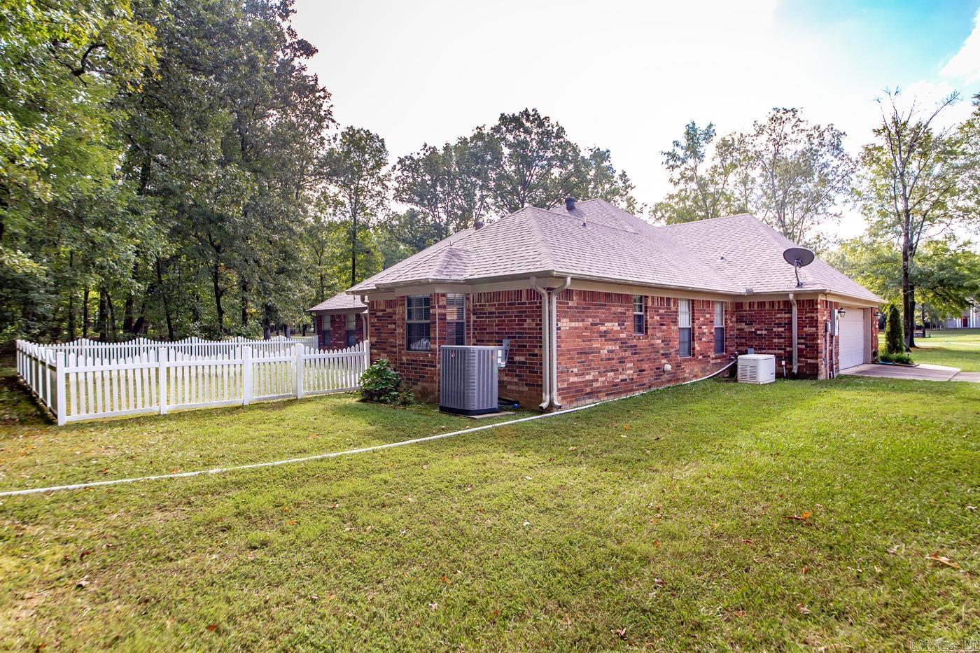 1560 Lawson Oaks Drive Little Rock, AR 72210