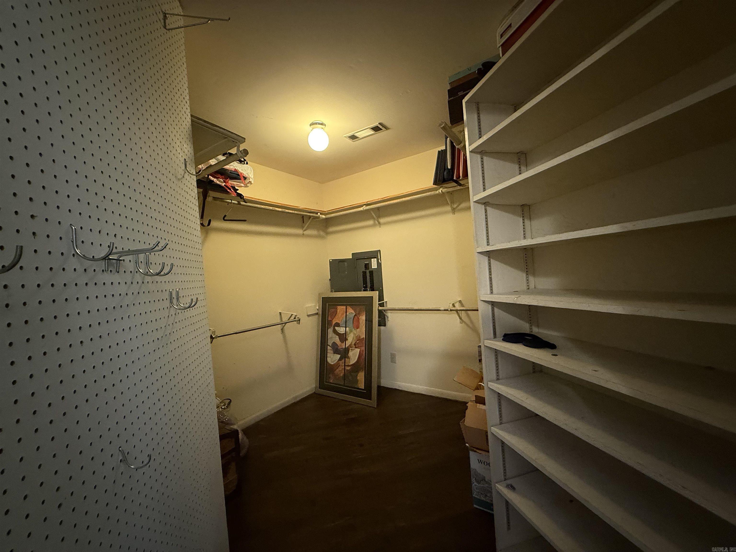 917 Calvert Cv Forrest City, AR 72335