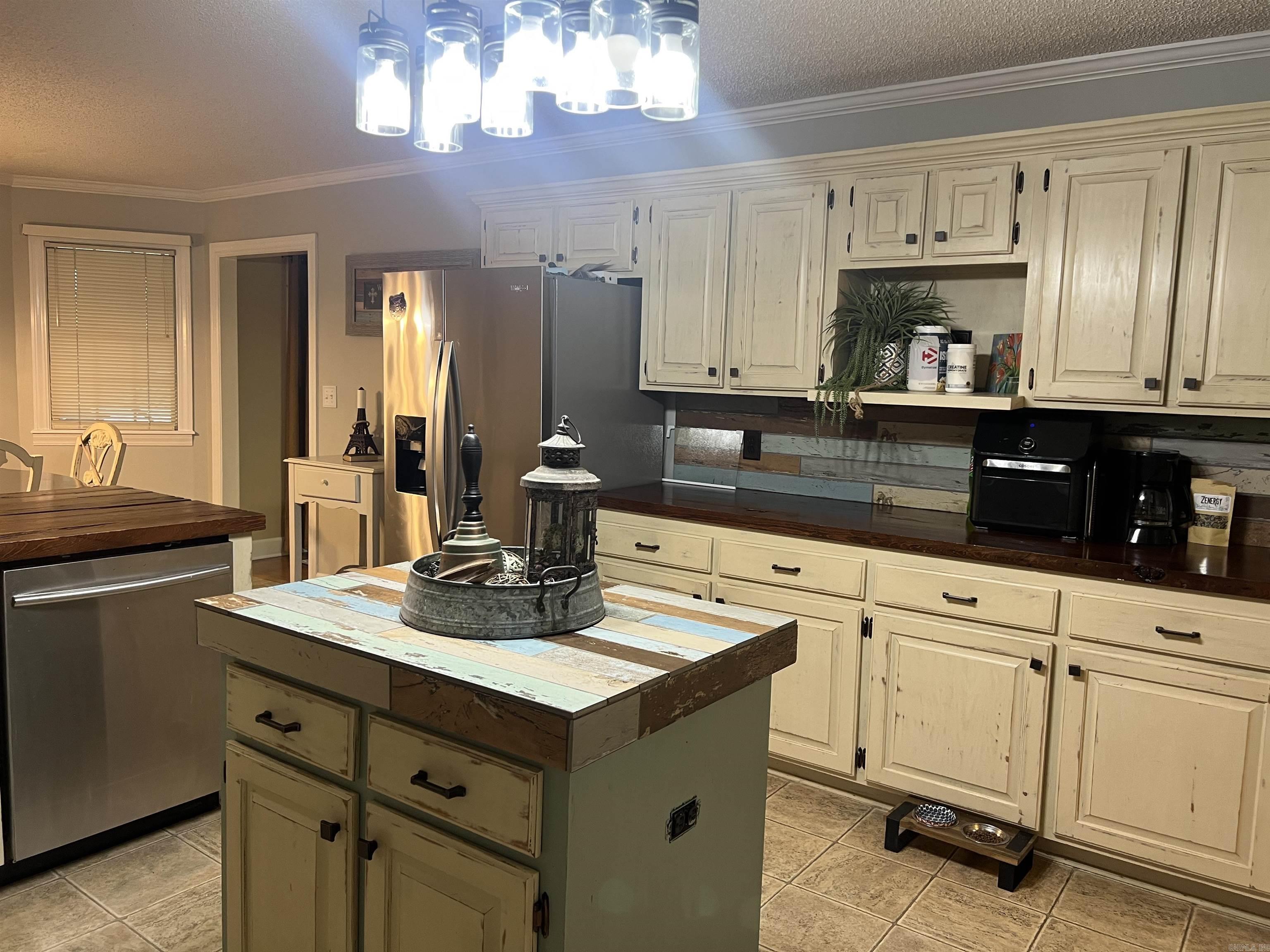 1201 Boastwood White Hall, AR 71602