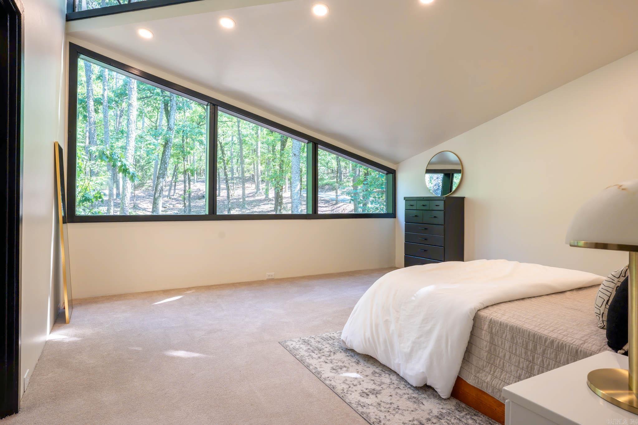 10119 Garrison Road  Little Rock, AR