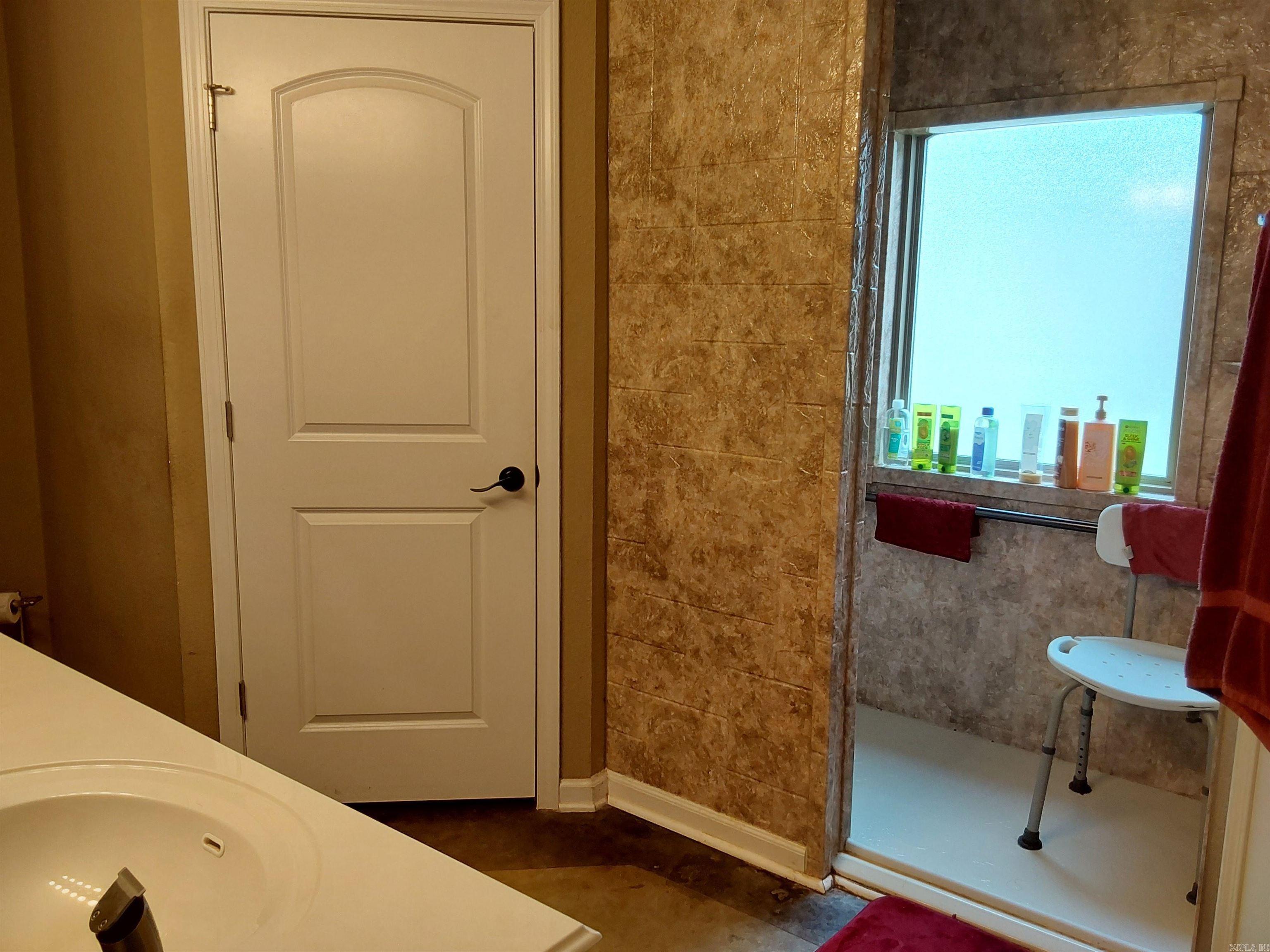 221 Iris  Haskell, AR