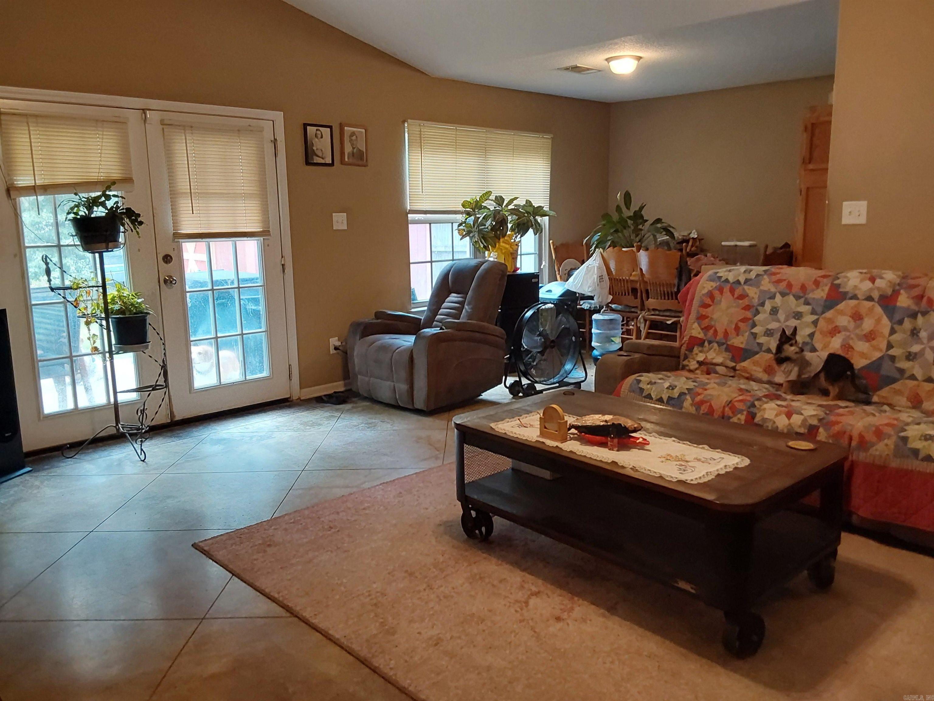 221 Iris  Haskell, AR