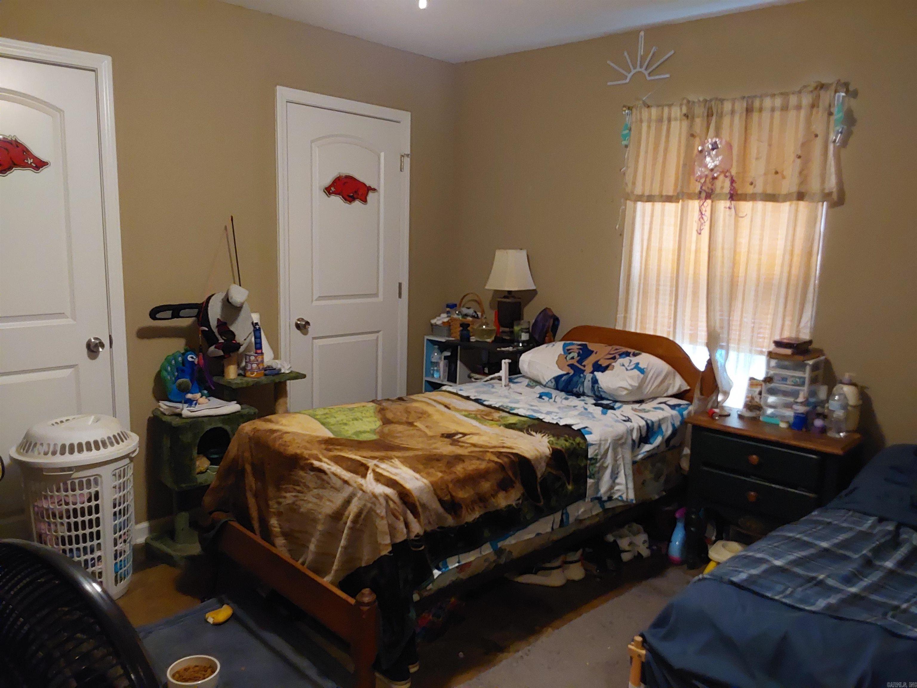 221 Iris  Haskell, AR