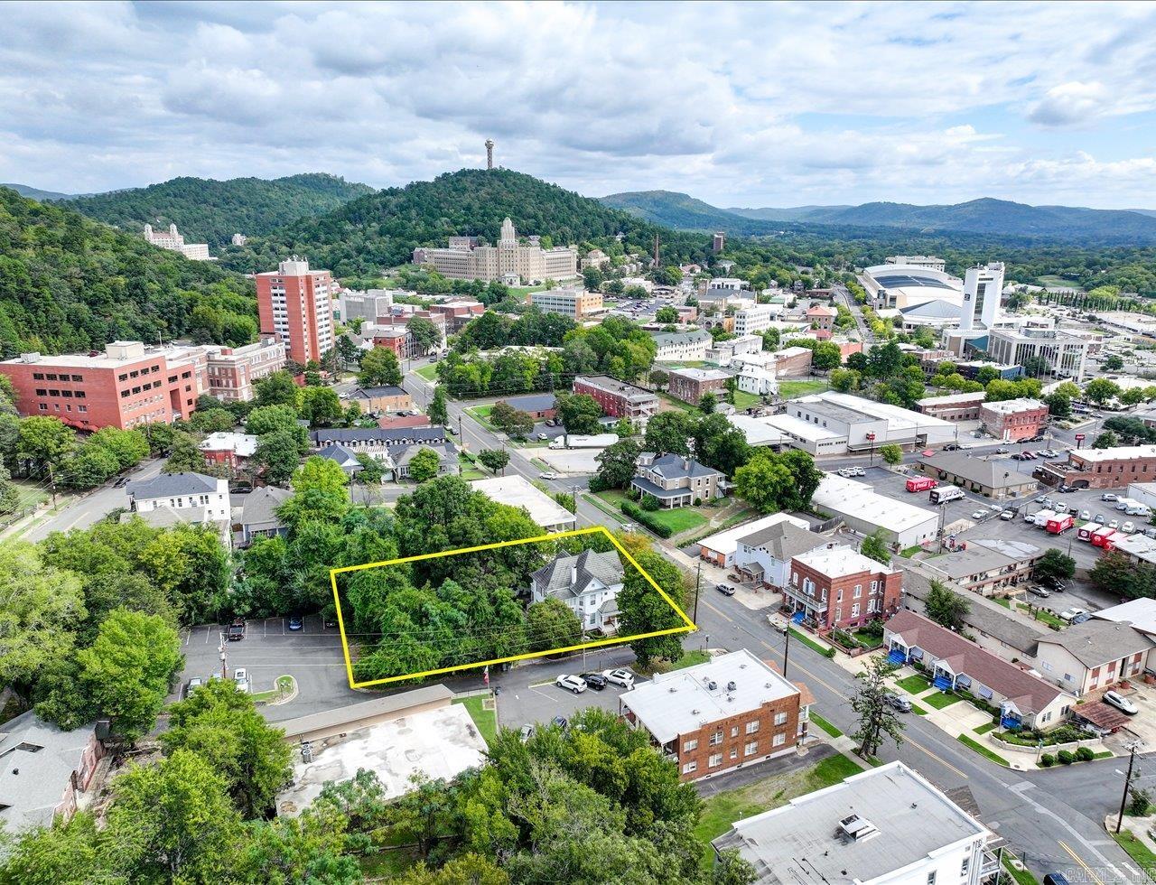 318 Quapaw  Hot Springs, AR